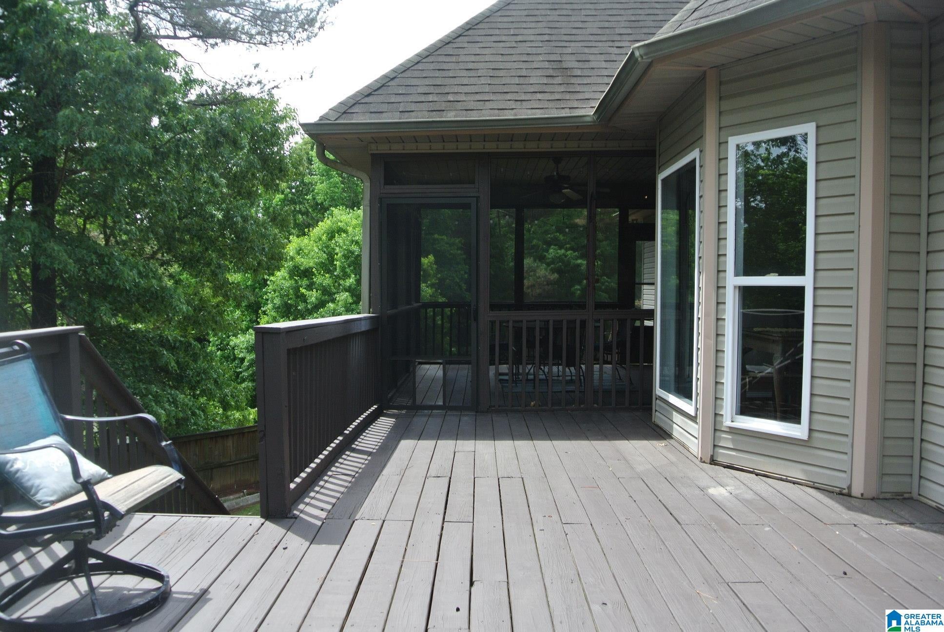 150 CRESTVIEW CIRCLE