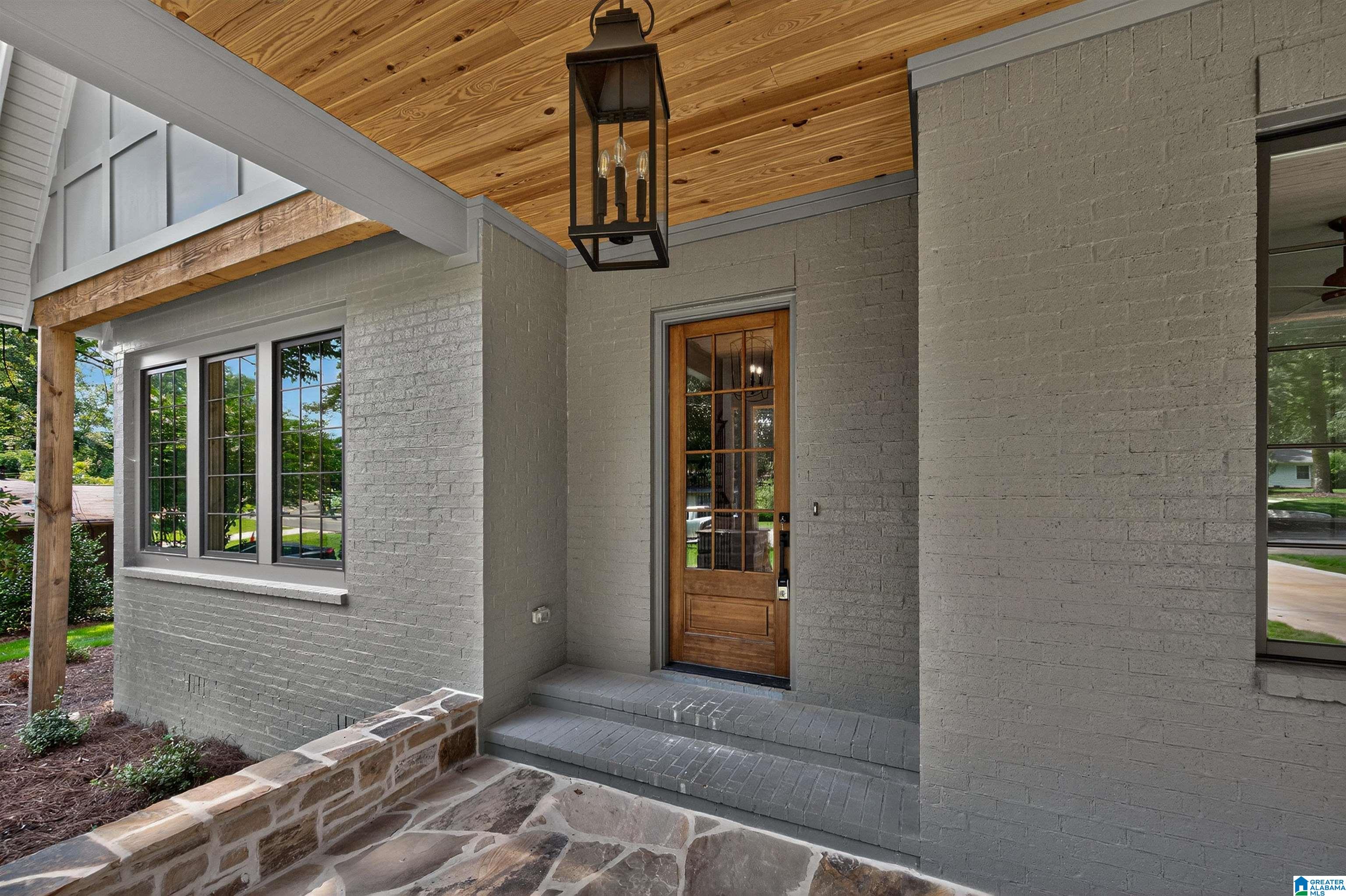3840 CROMWELL DRIVE