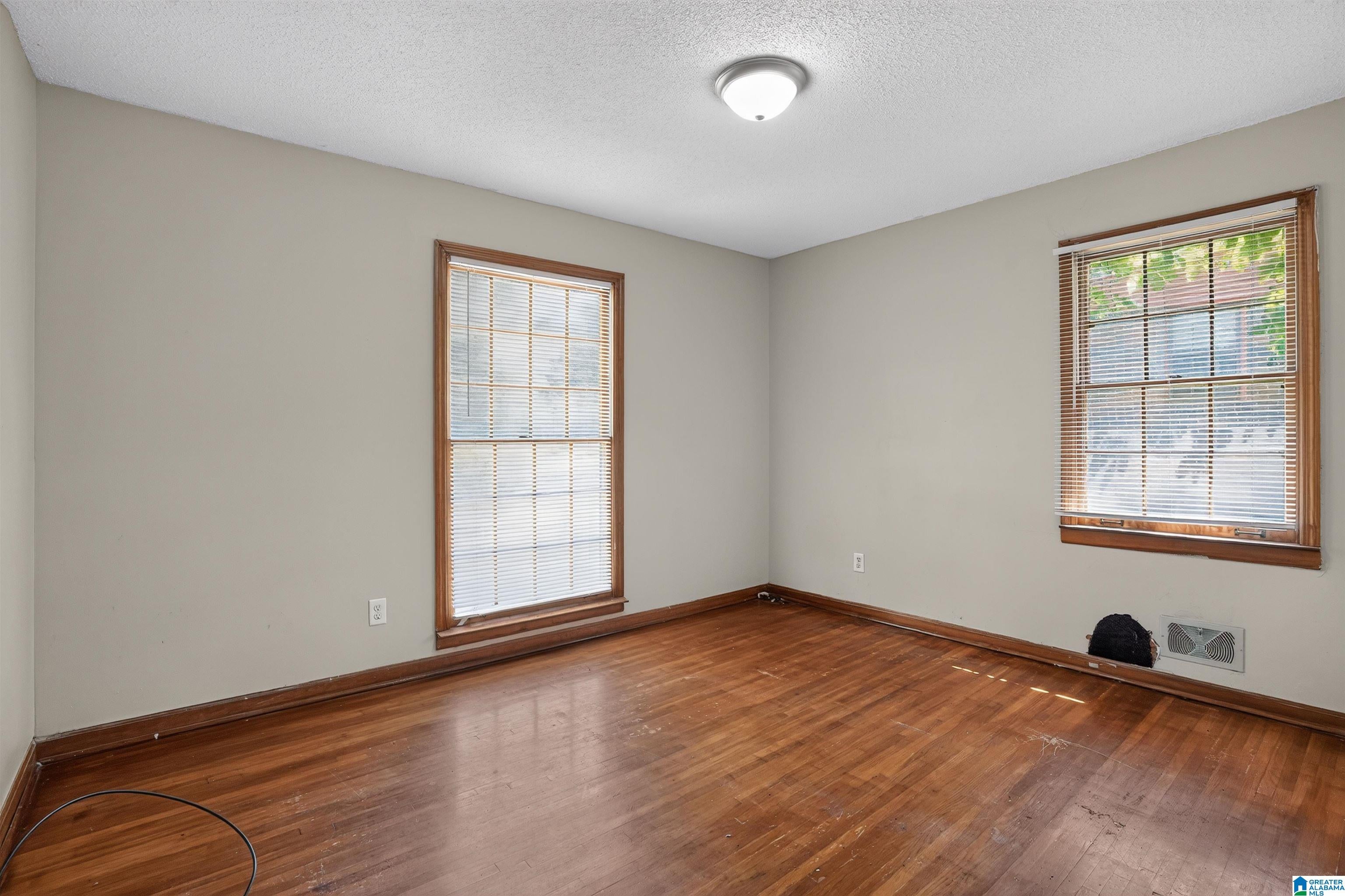425 BUCKNER DRIVE