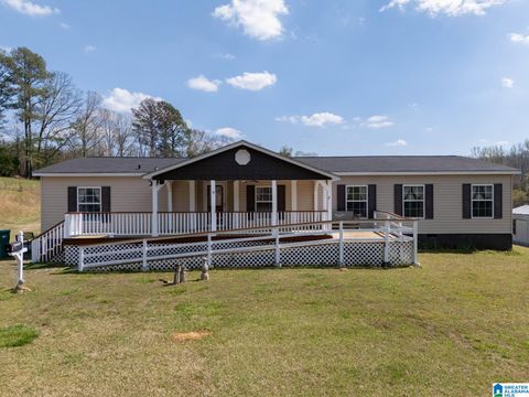 Photo of 793 County Road 114, HEFLIN, AL 36264 (MLS # 21448266)
