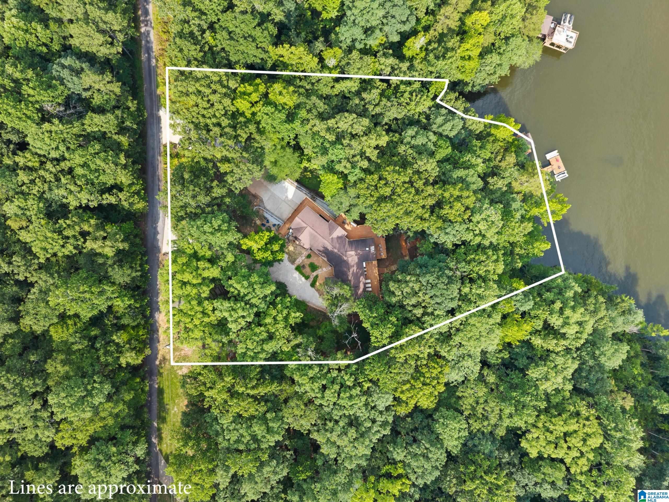 487 POPLAR PLACE
