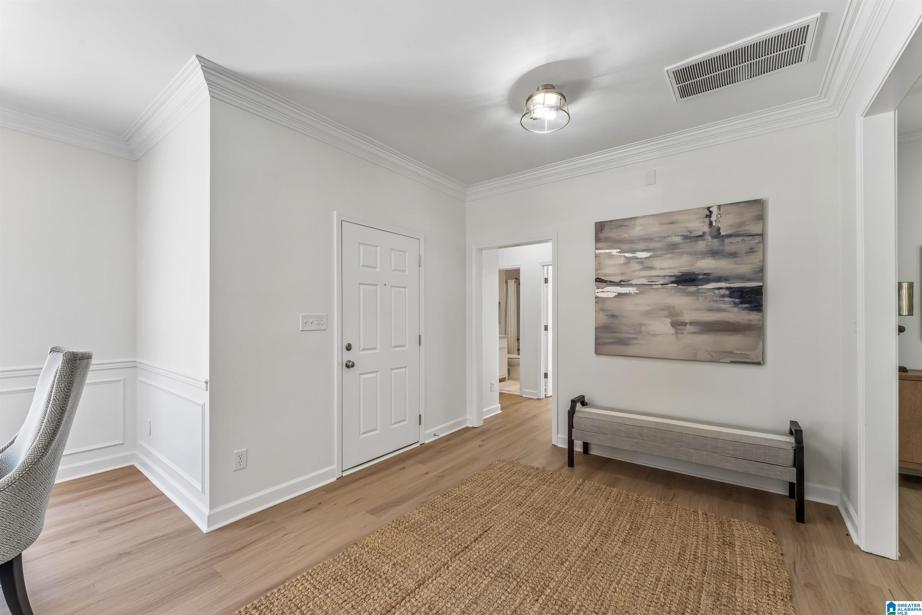 4461 PARKWOOD CIRCLE