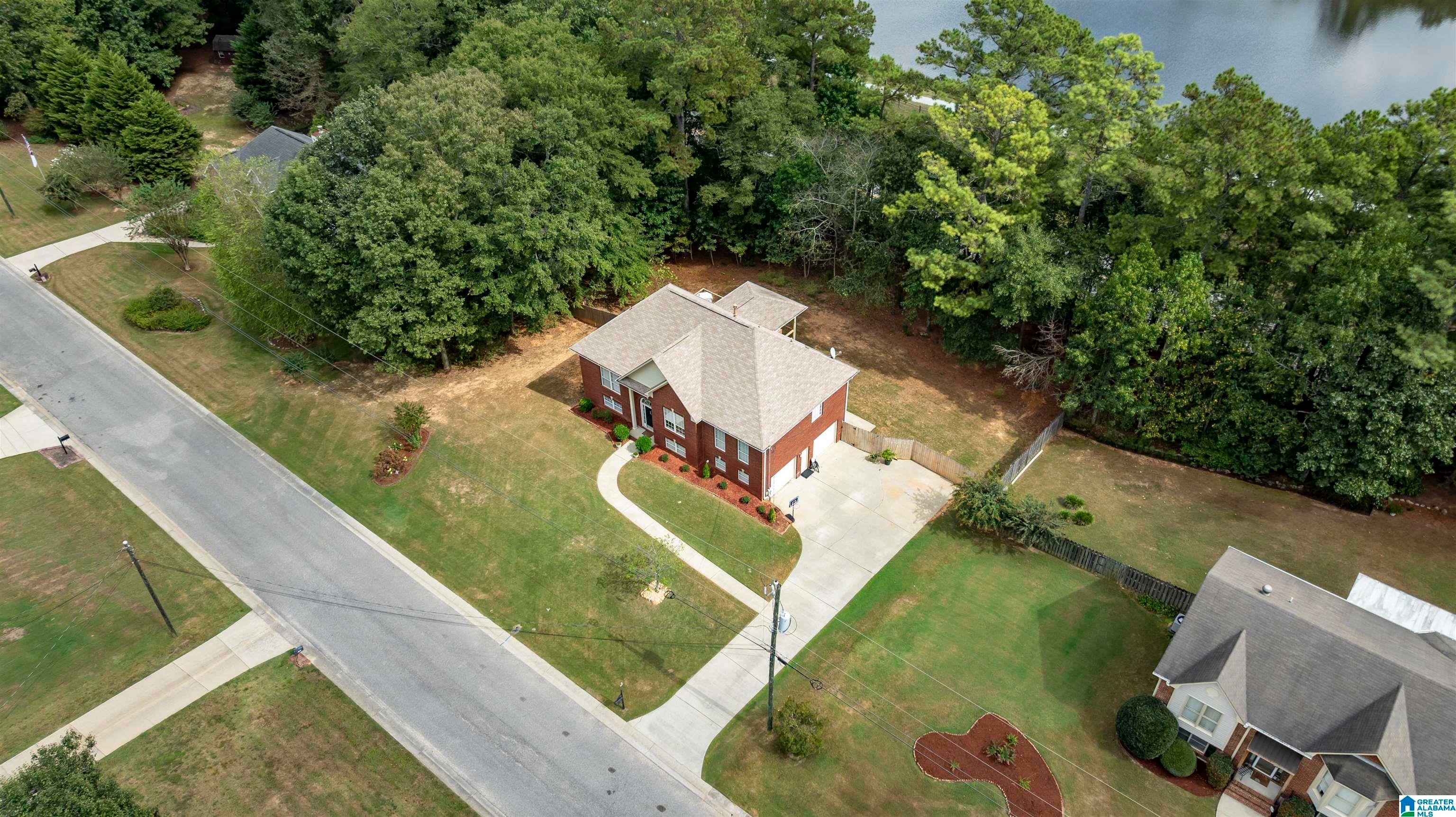 144 WOODBURY DRIVE