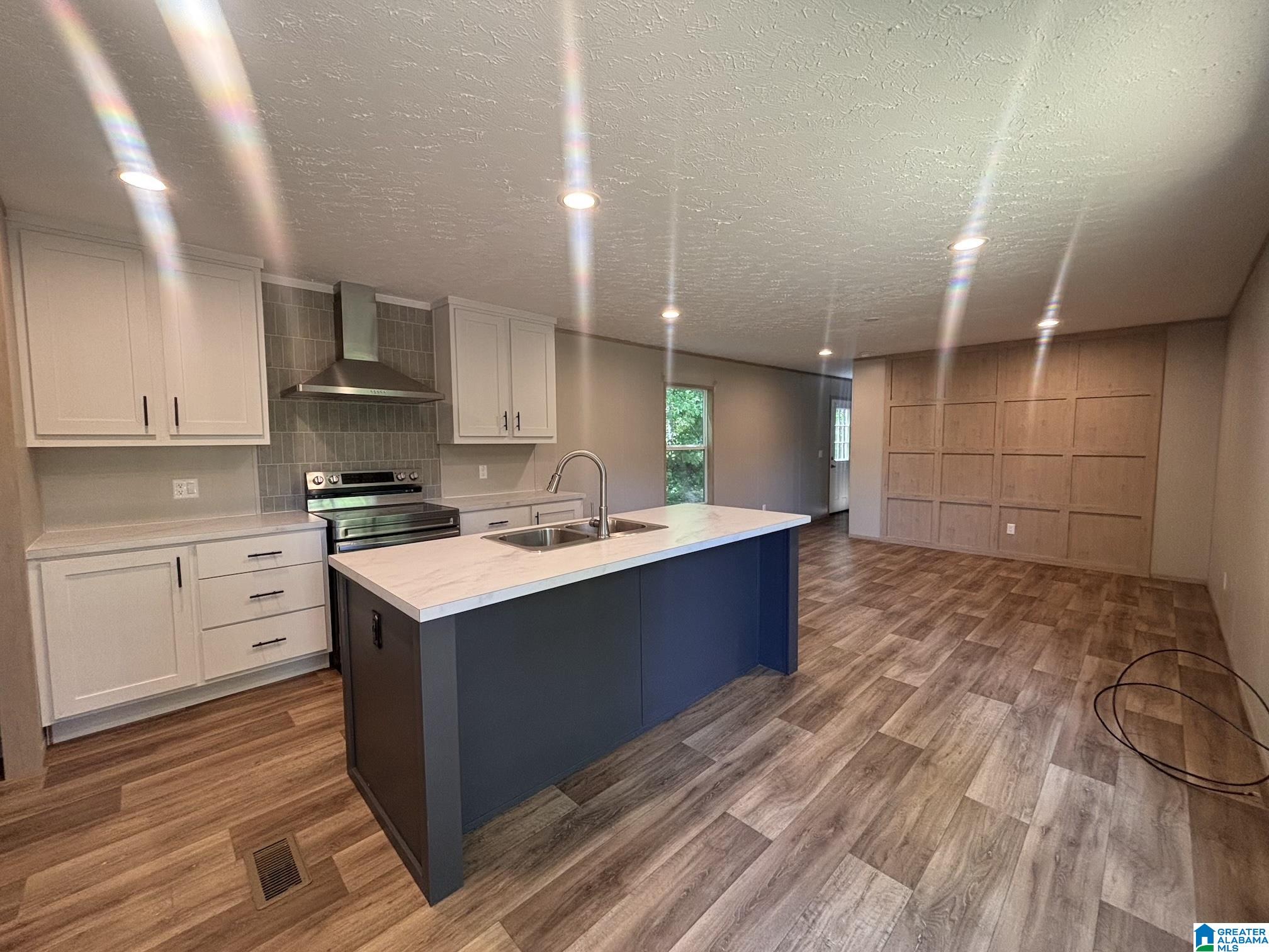 10000 TABOR ROAD
