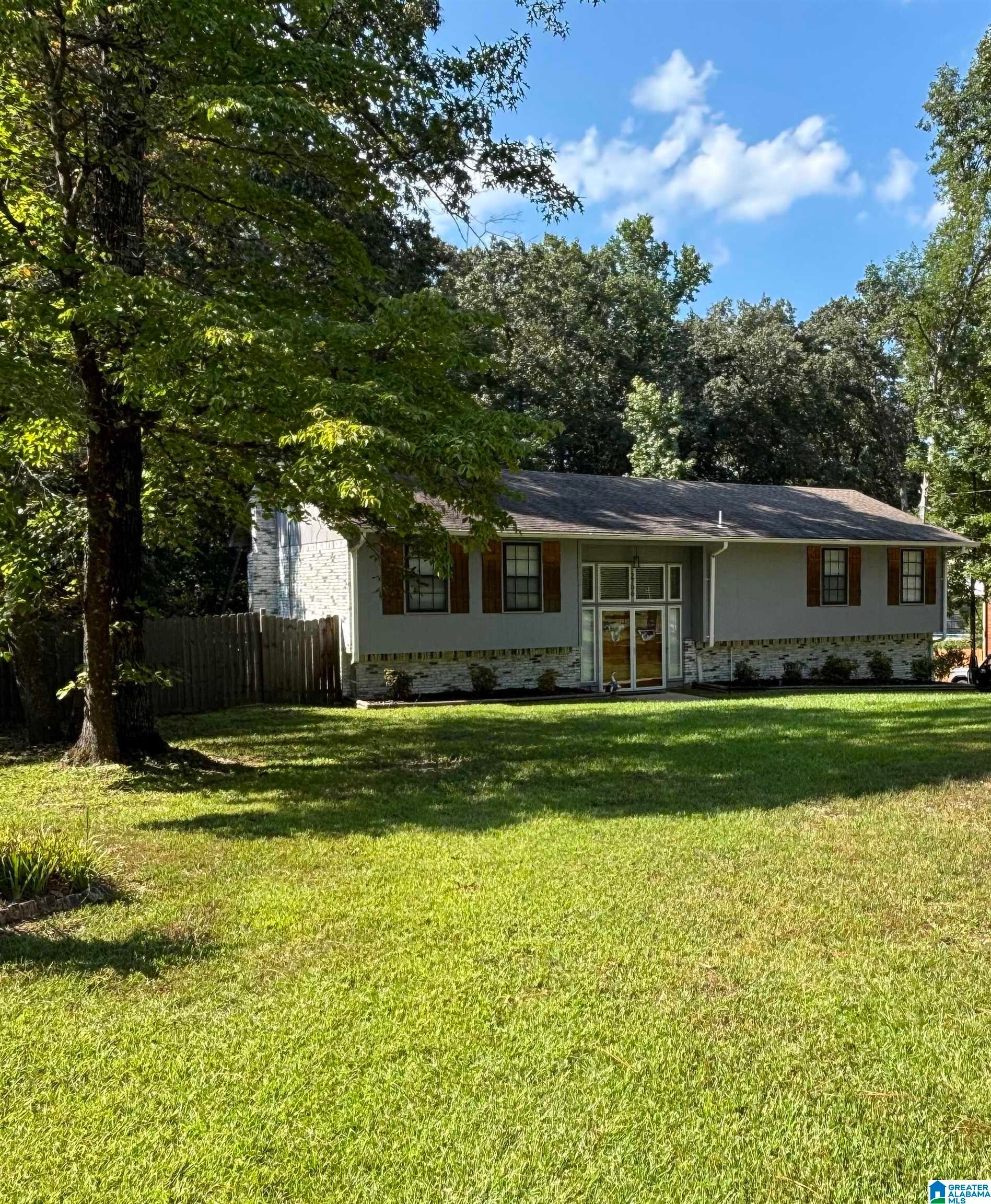 2706 BRIARCLIFF ROAD