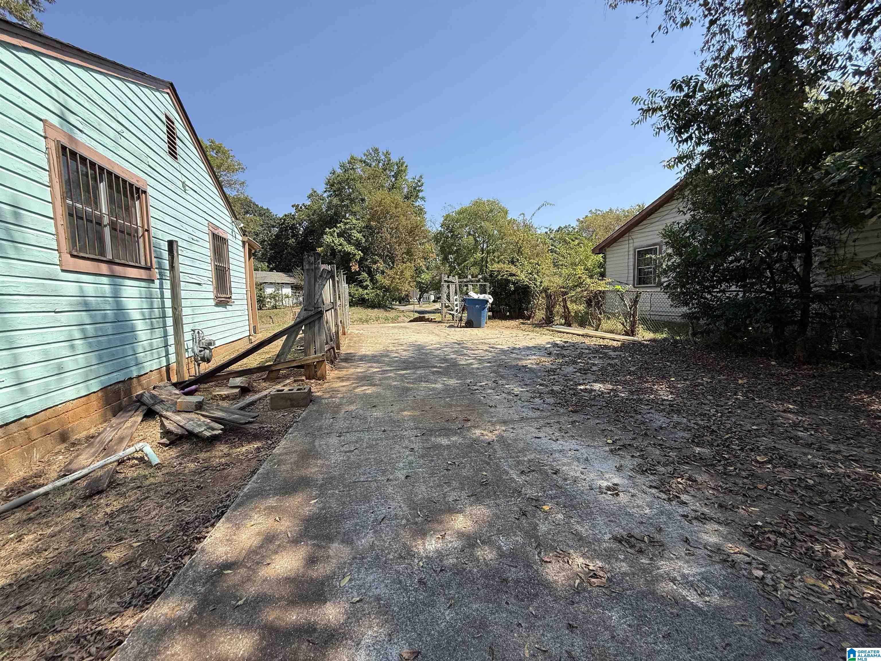 408 HENSON STREET - Photo 2