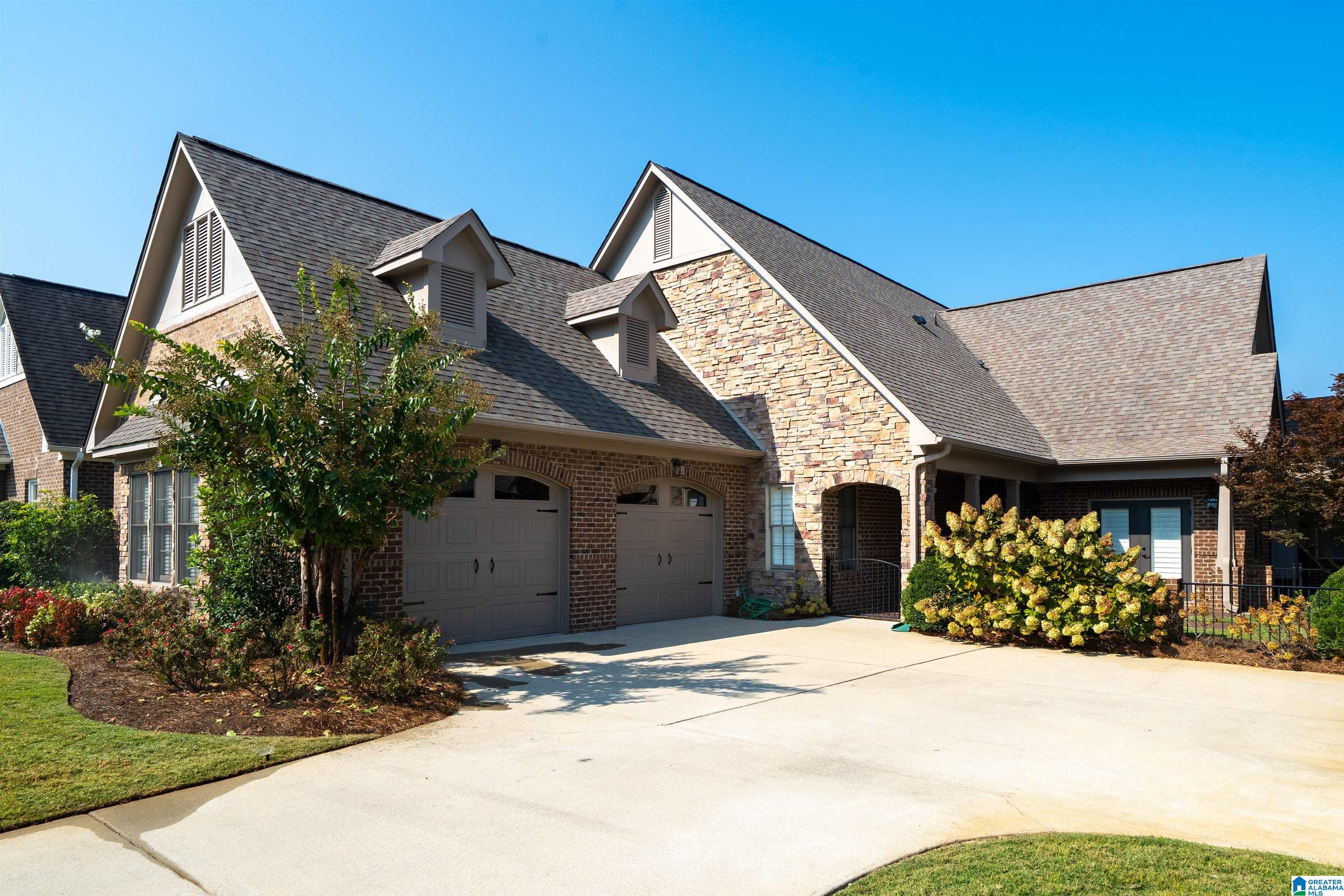 Photo 1 of 30 — 1013 DANBERRY LANE, HOOVER, AL 35242