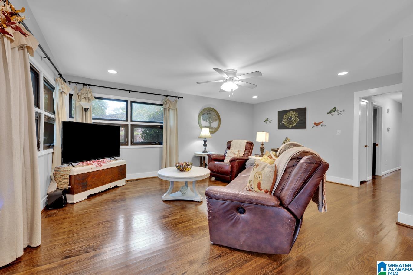 1308 COLONIAL AVENUE