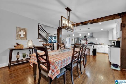 1308 COLONIAL AVENUE GARDENDALE AL 35071