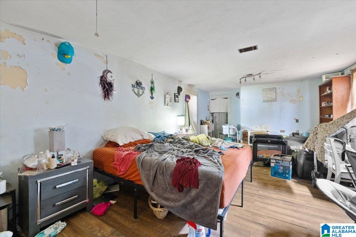 130 8TH STREET