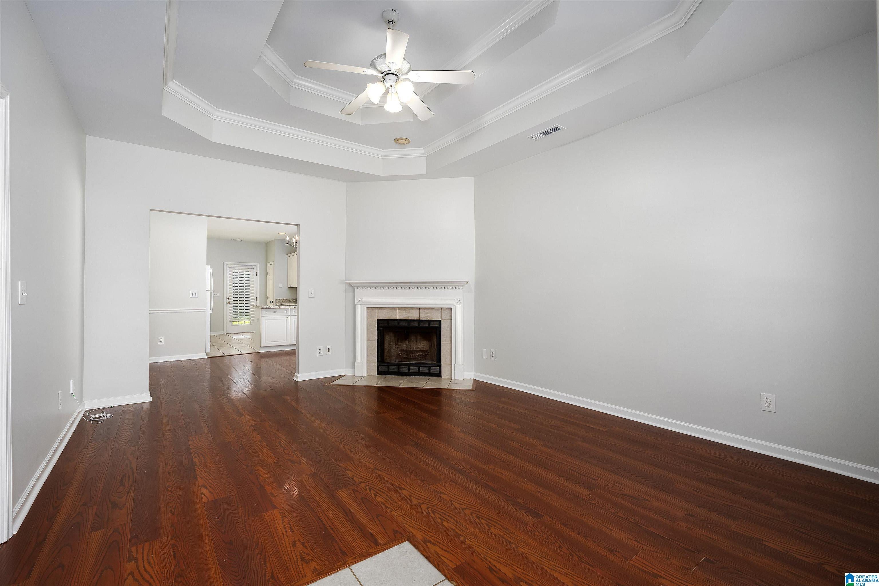 7566 SPENCER LANE