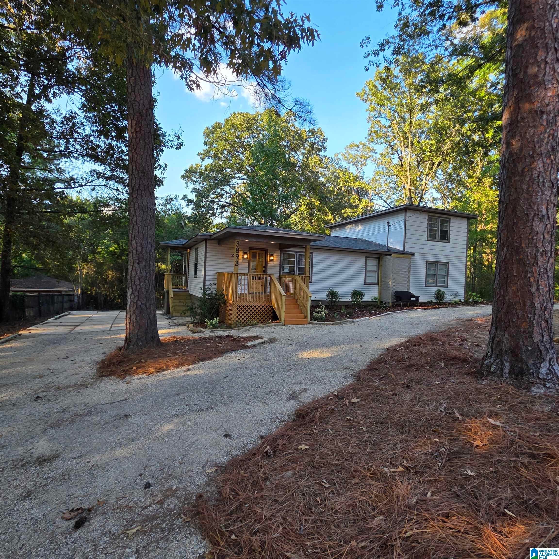 3893 PARKWOOD ROAD