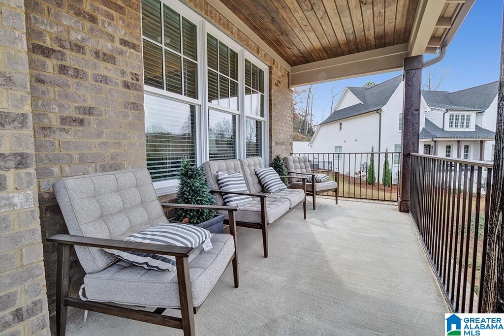 1027 PINECLIFF CIRCLE