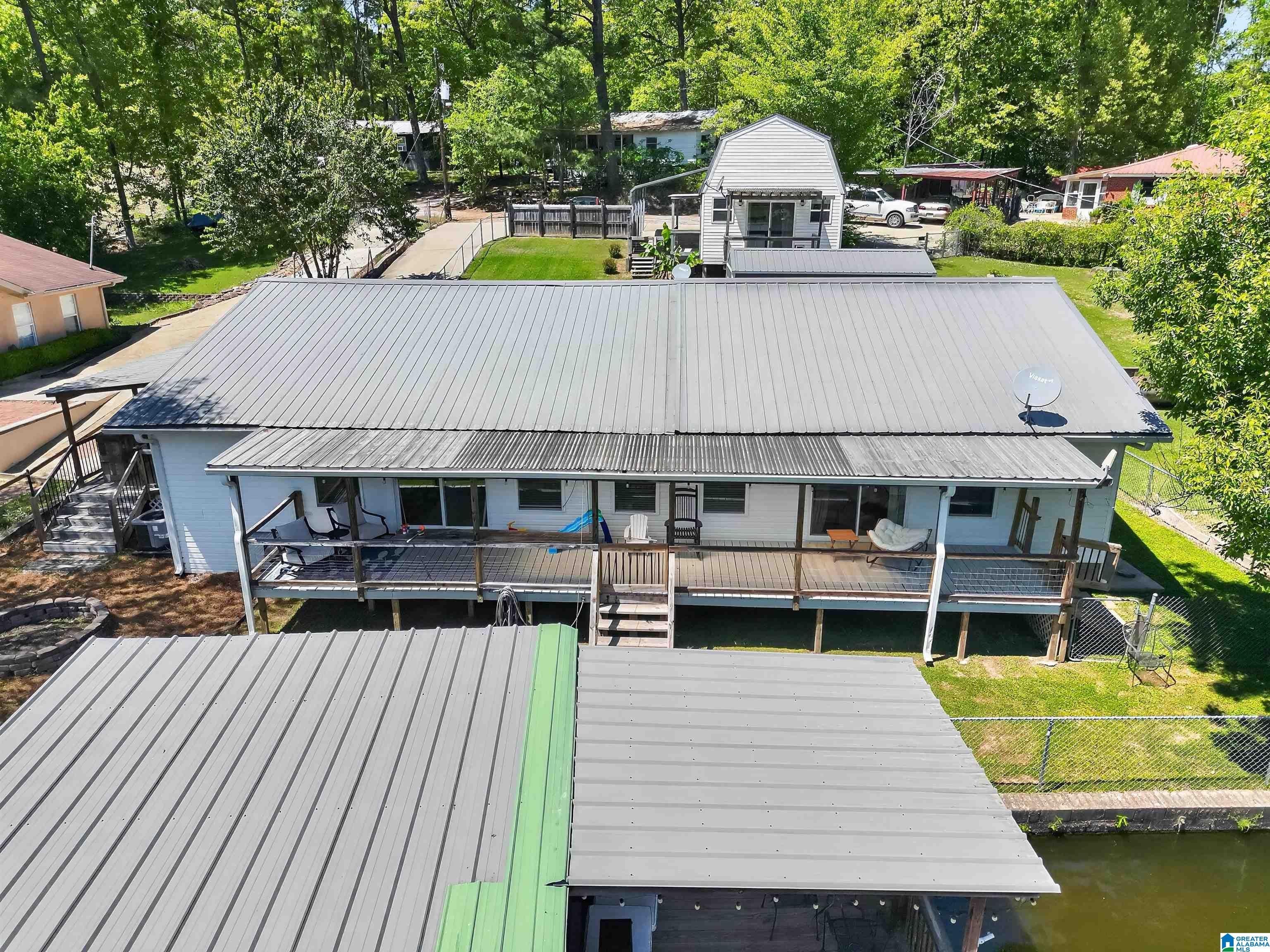 122 COUNTY ROAD 734 - Photo 2