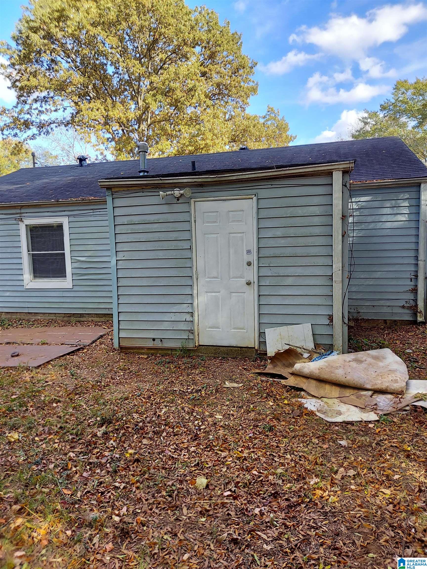 1738 CREEKWAY AVENUE SW