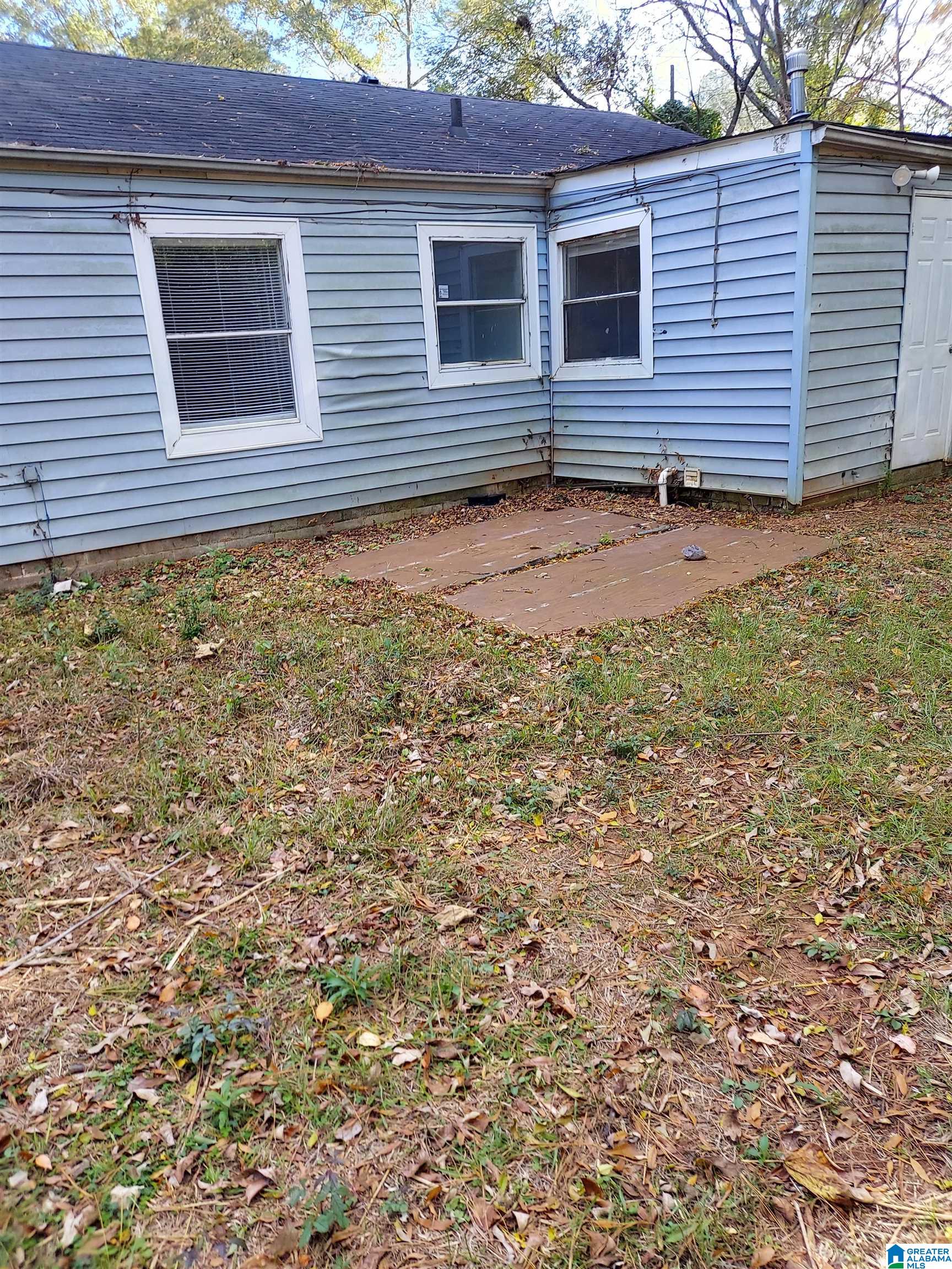 1738 CREEKWAY AVENUE SW