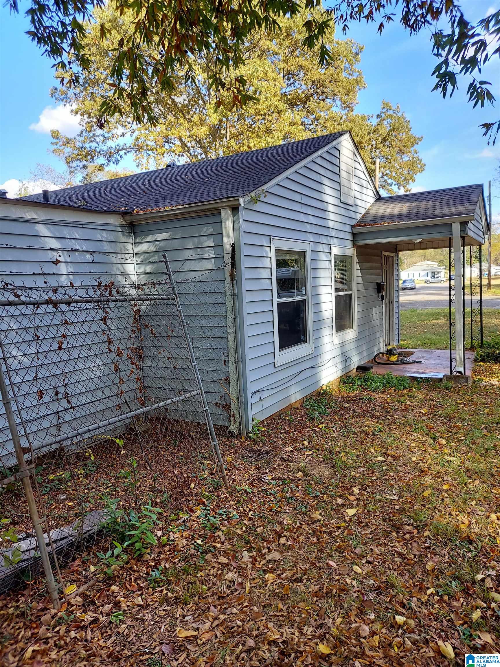 1738 CREEKWAY AVENUE SW