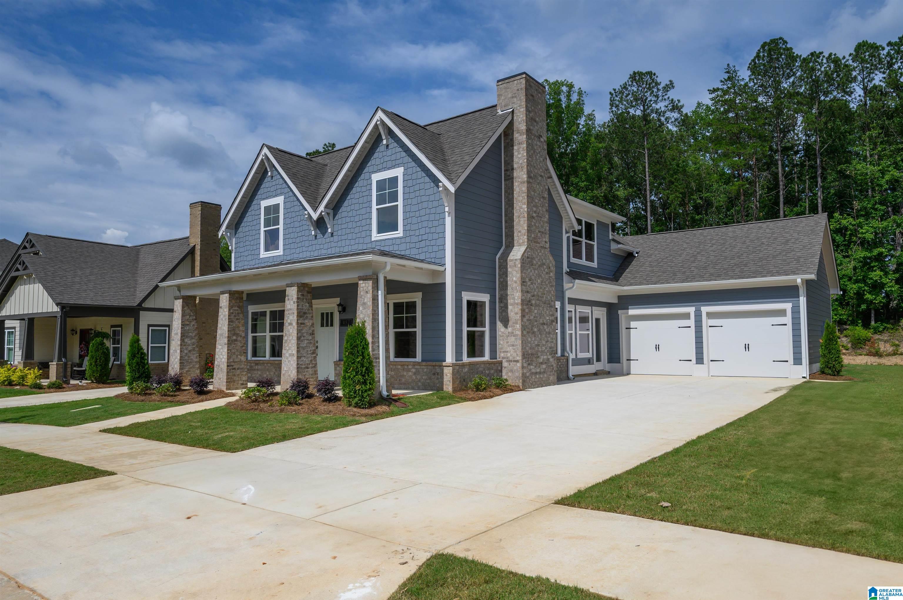 208 RIDGE BOULEVARD
