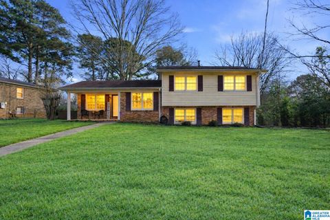 1629 MAGNOLIA STREET GARDENDALE AL 35071