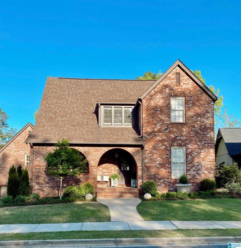 1584 JAMES HILL DRIVE HOOVER AL 35226