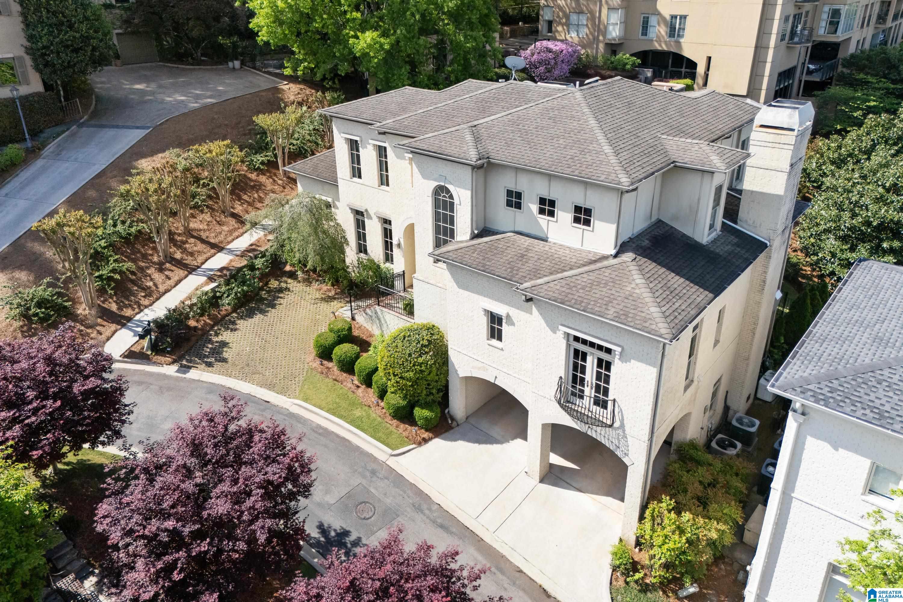 2944 REDMONT PARK LANE