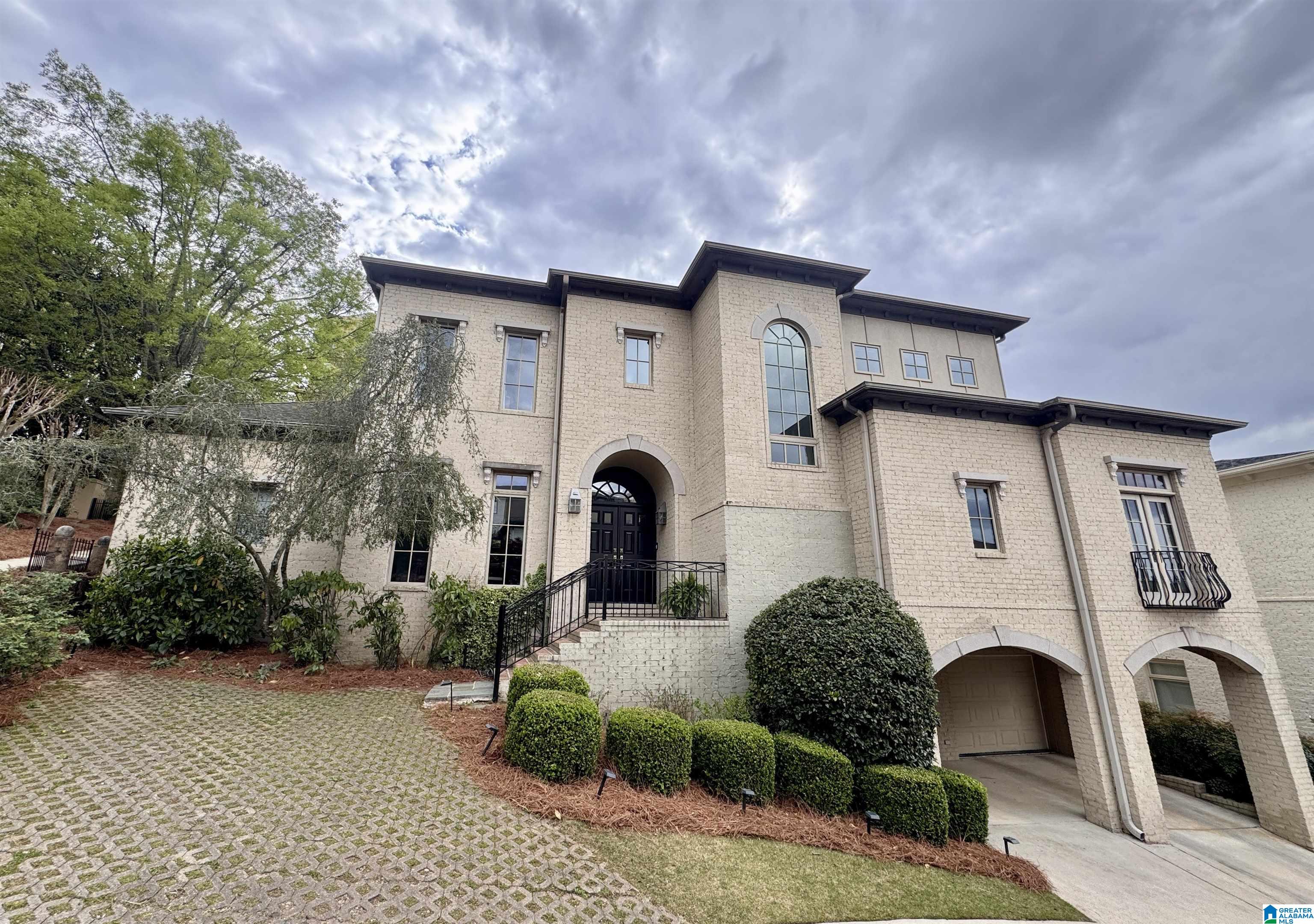 2944 REDMONT PARK LANE