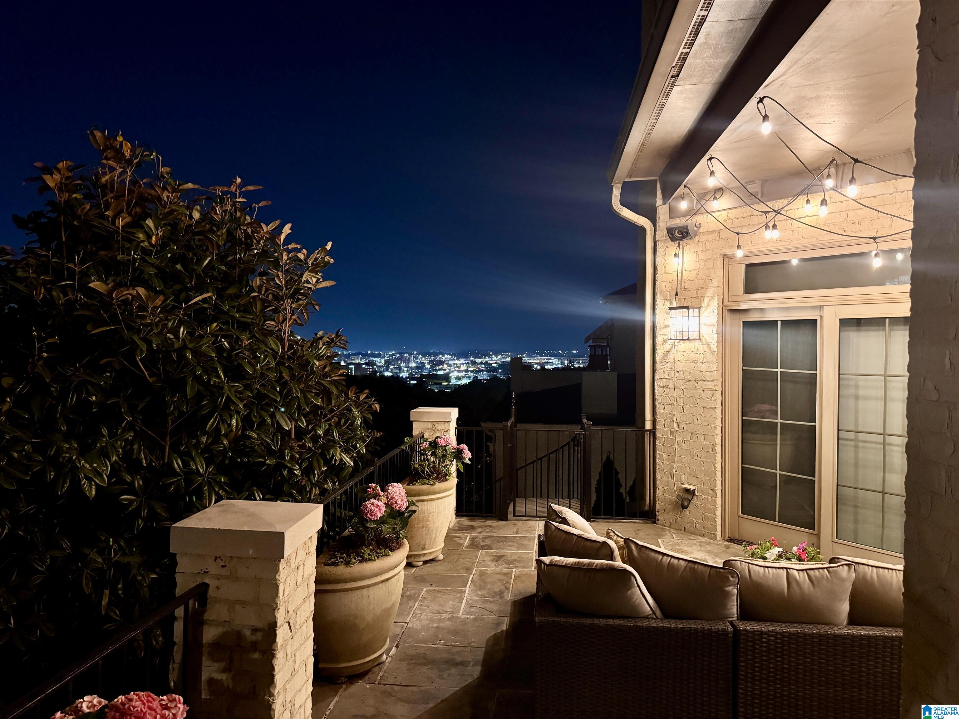 2944 REDMONT PARK LANE