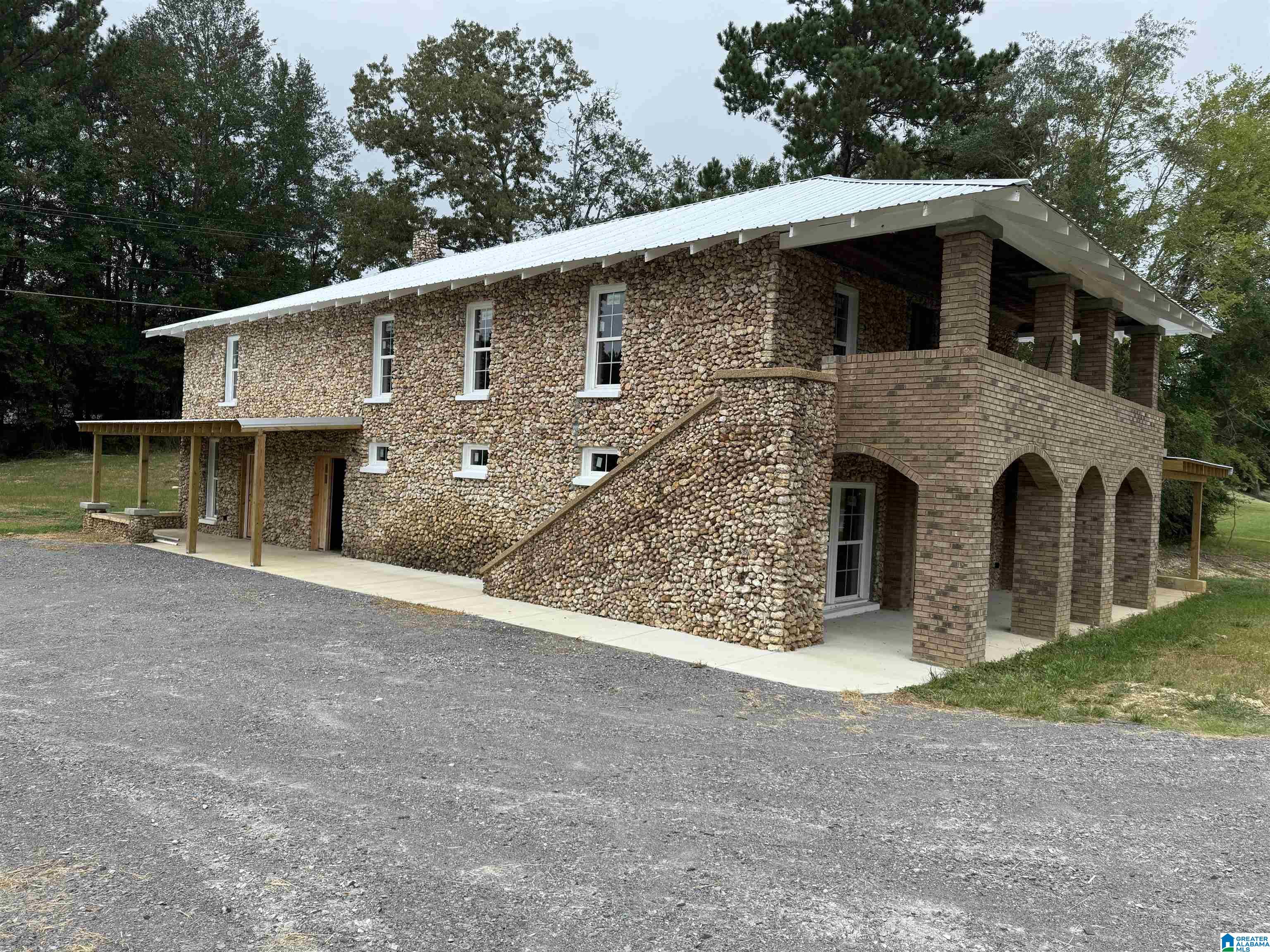 22327 US HIGHWAY 411