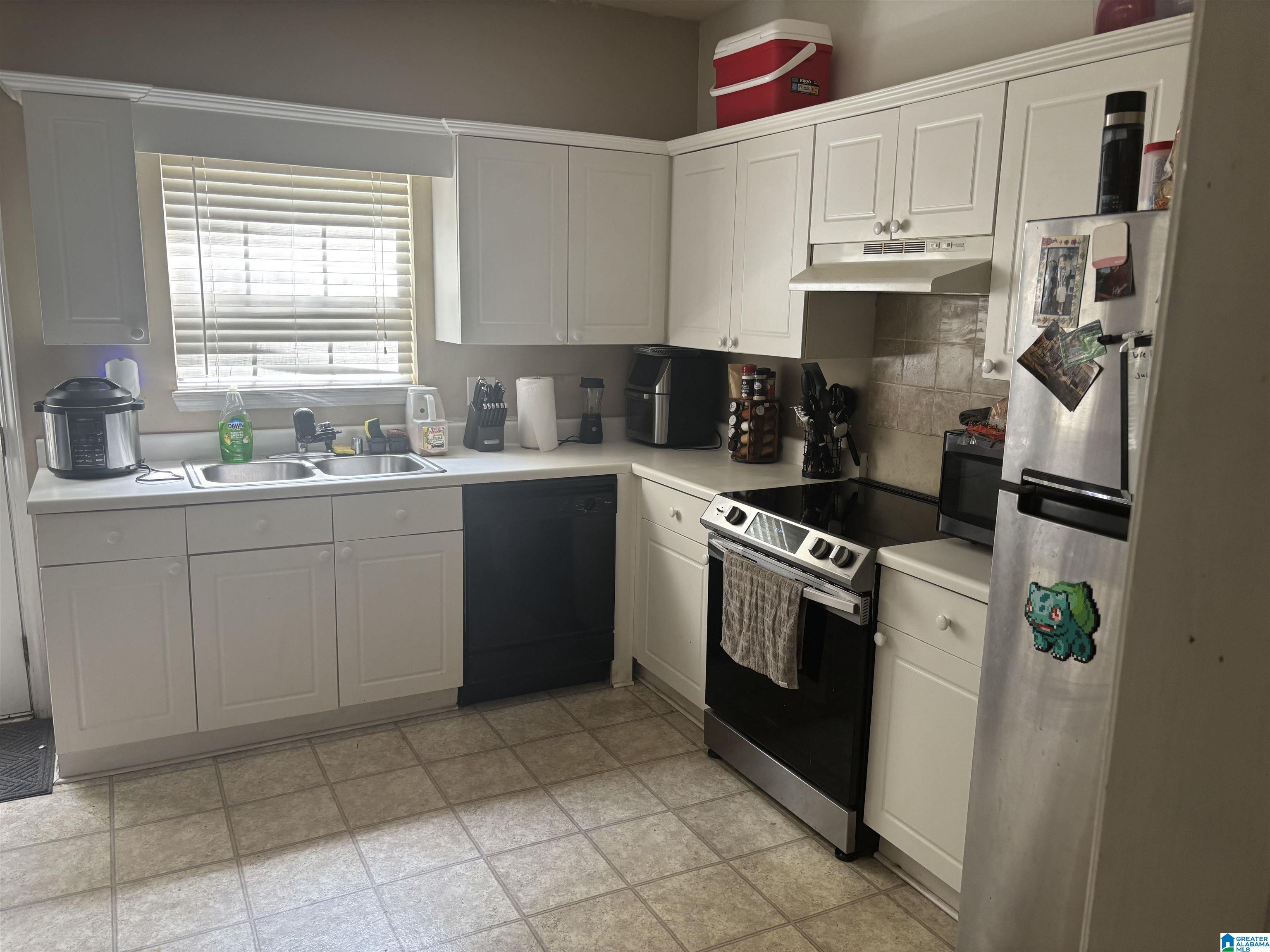 1945 LIVE OAK TRACE
