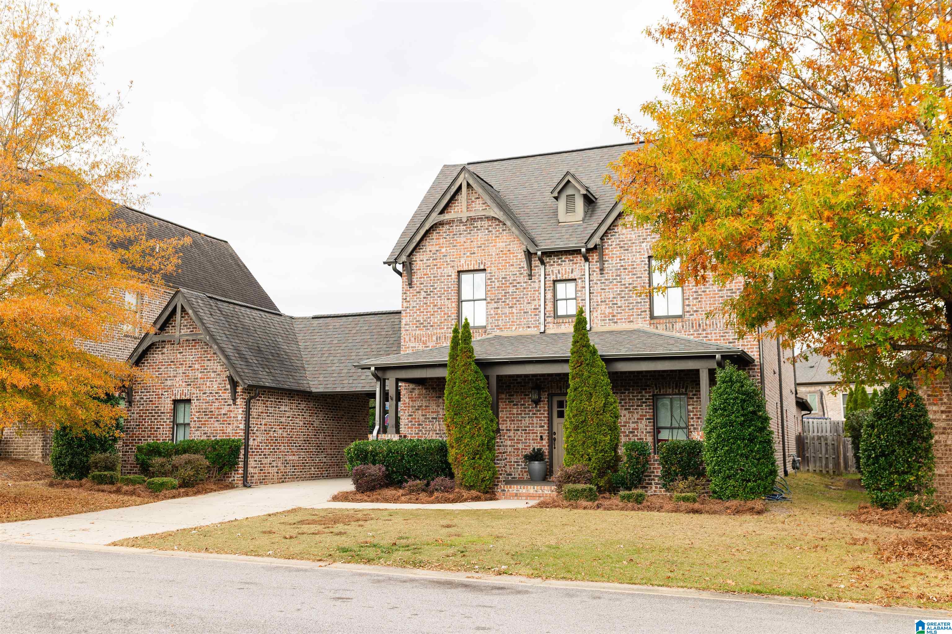 4896 PROVENCE CIRCLE