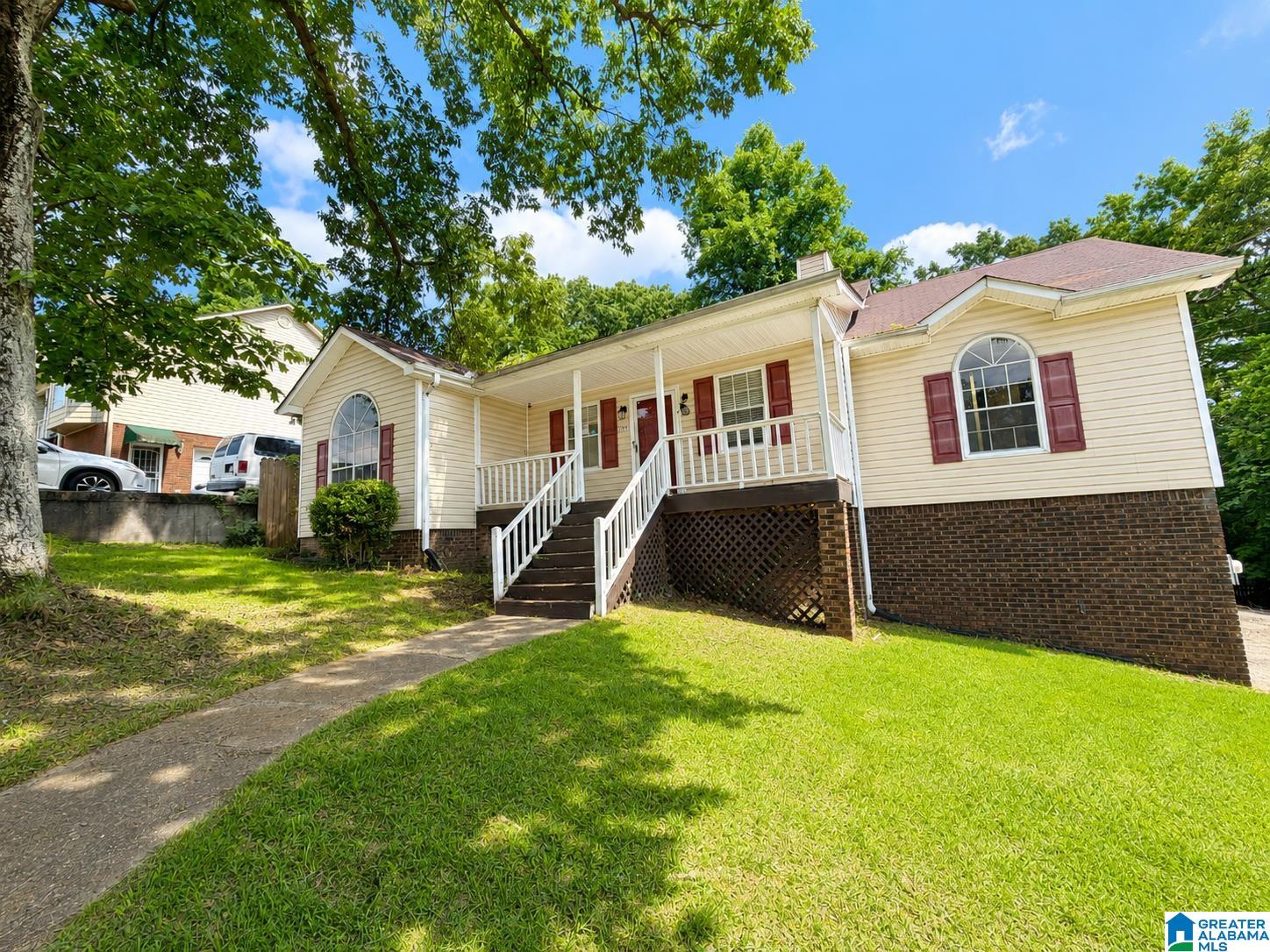 Photo 1 of 17 — 720 JASON CIRCLE, BIRMINGHAM, AL 35215