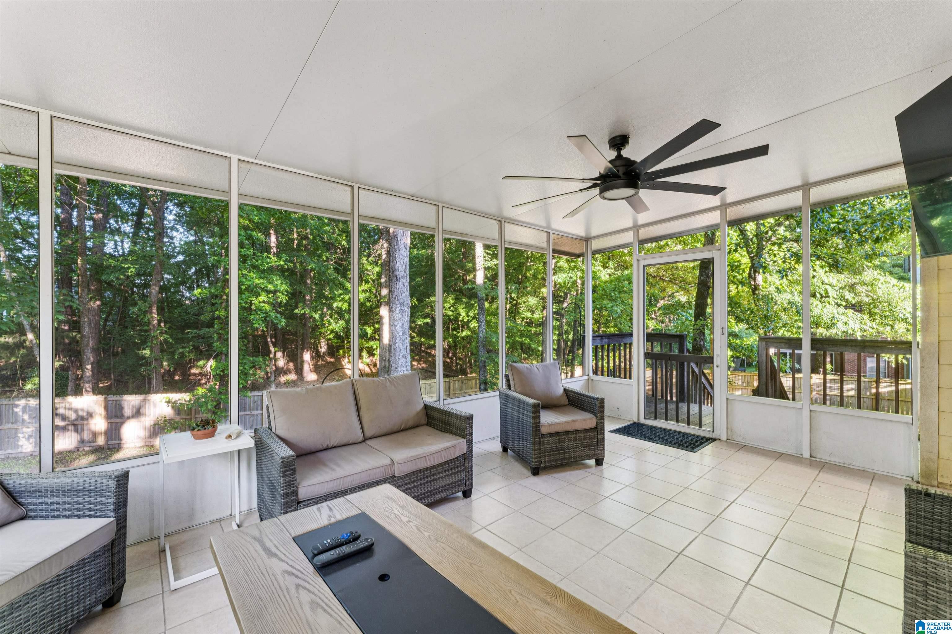 7838 LAURA STREET - Photo 4