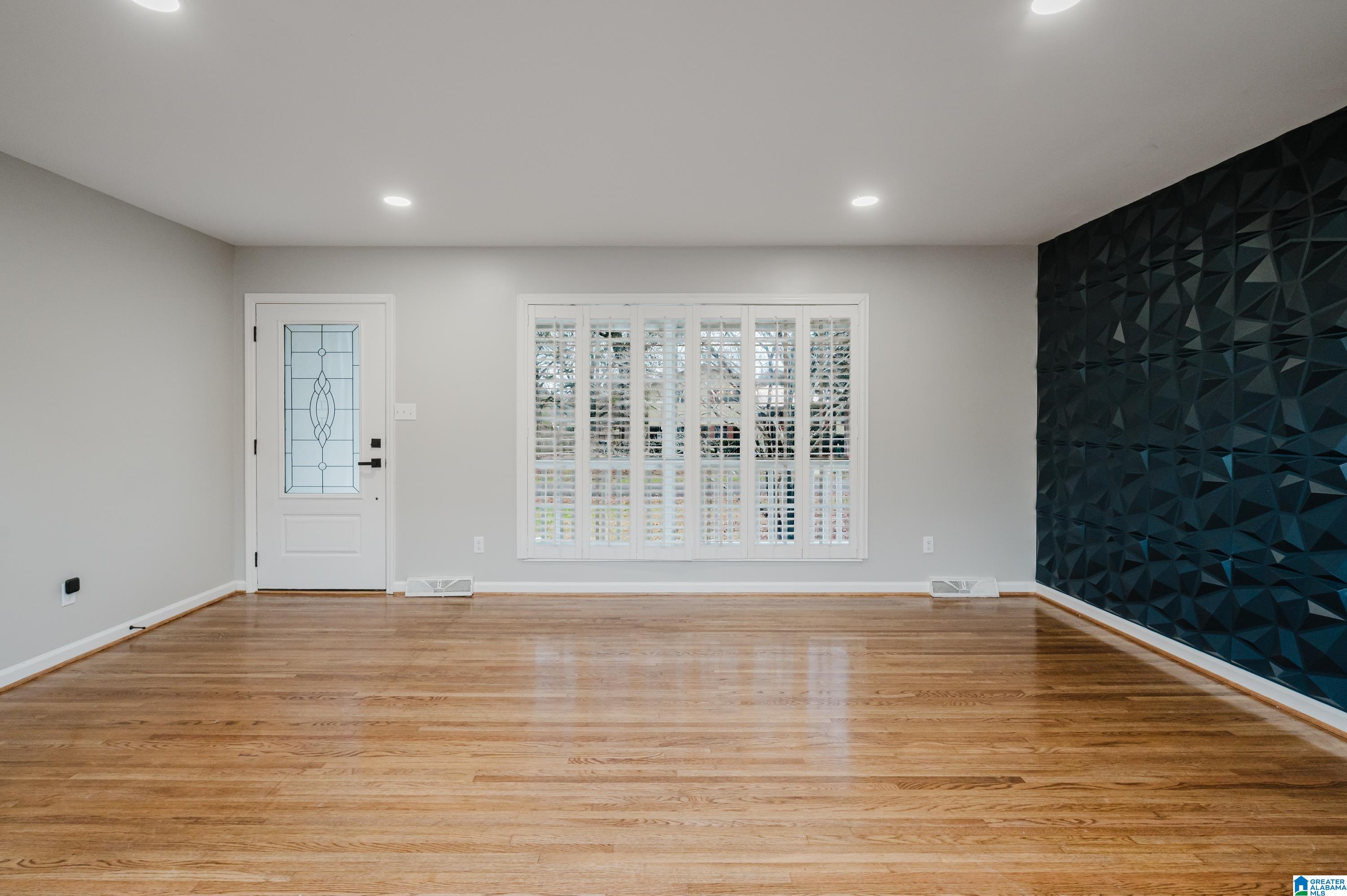 1013 NORMANDALE CIRCLE