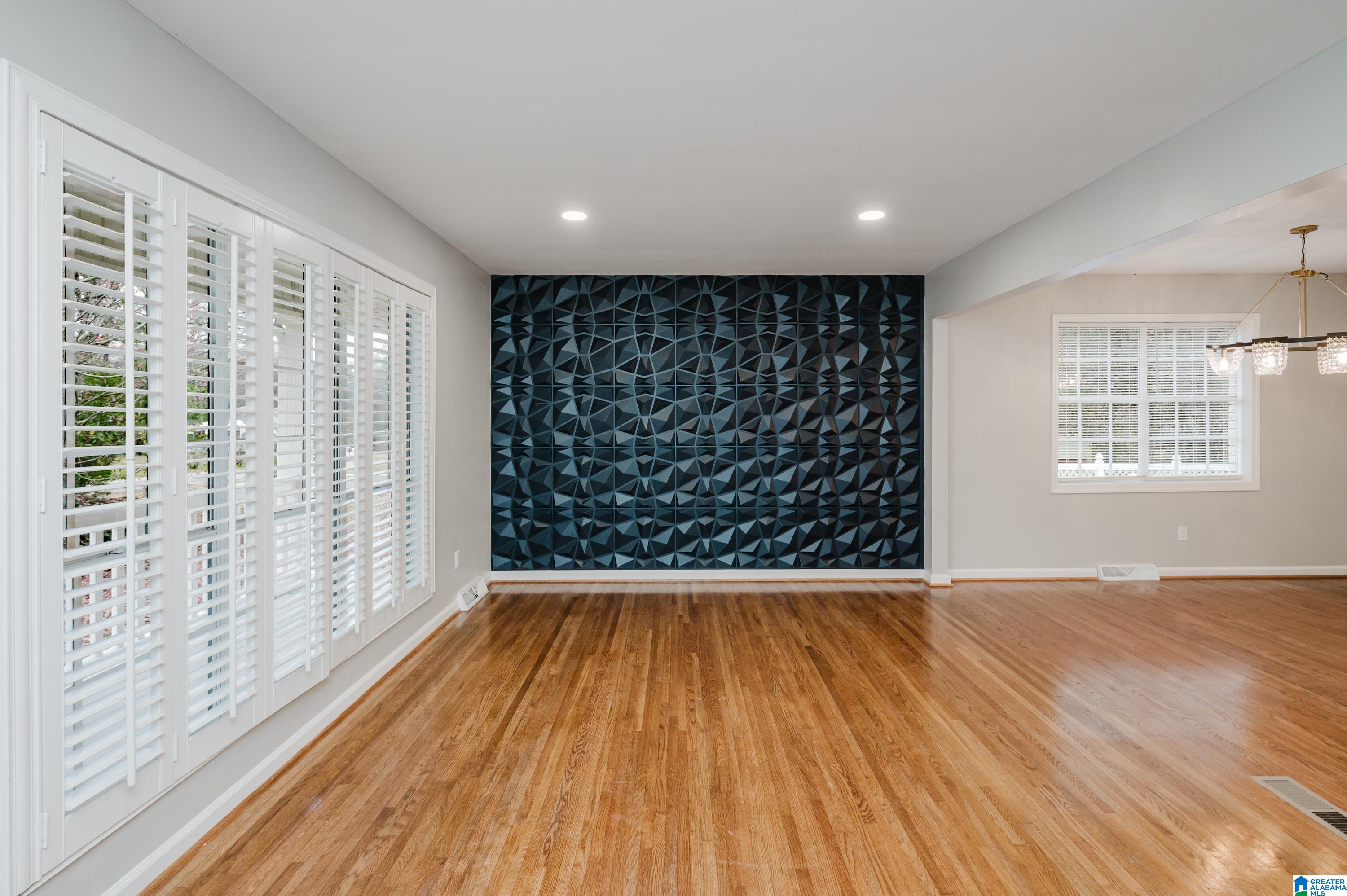 1013 NORMANDALE CIRCLE