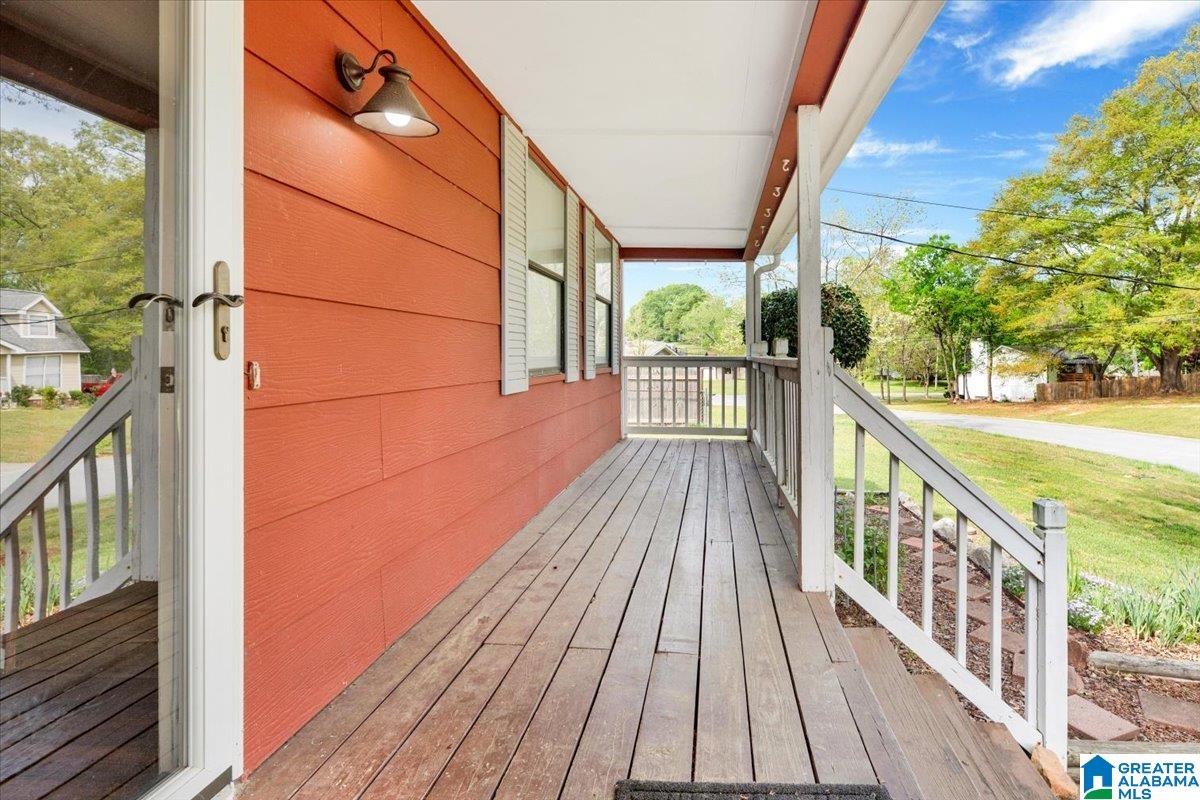 408 WILLOW GLEN DRIVE