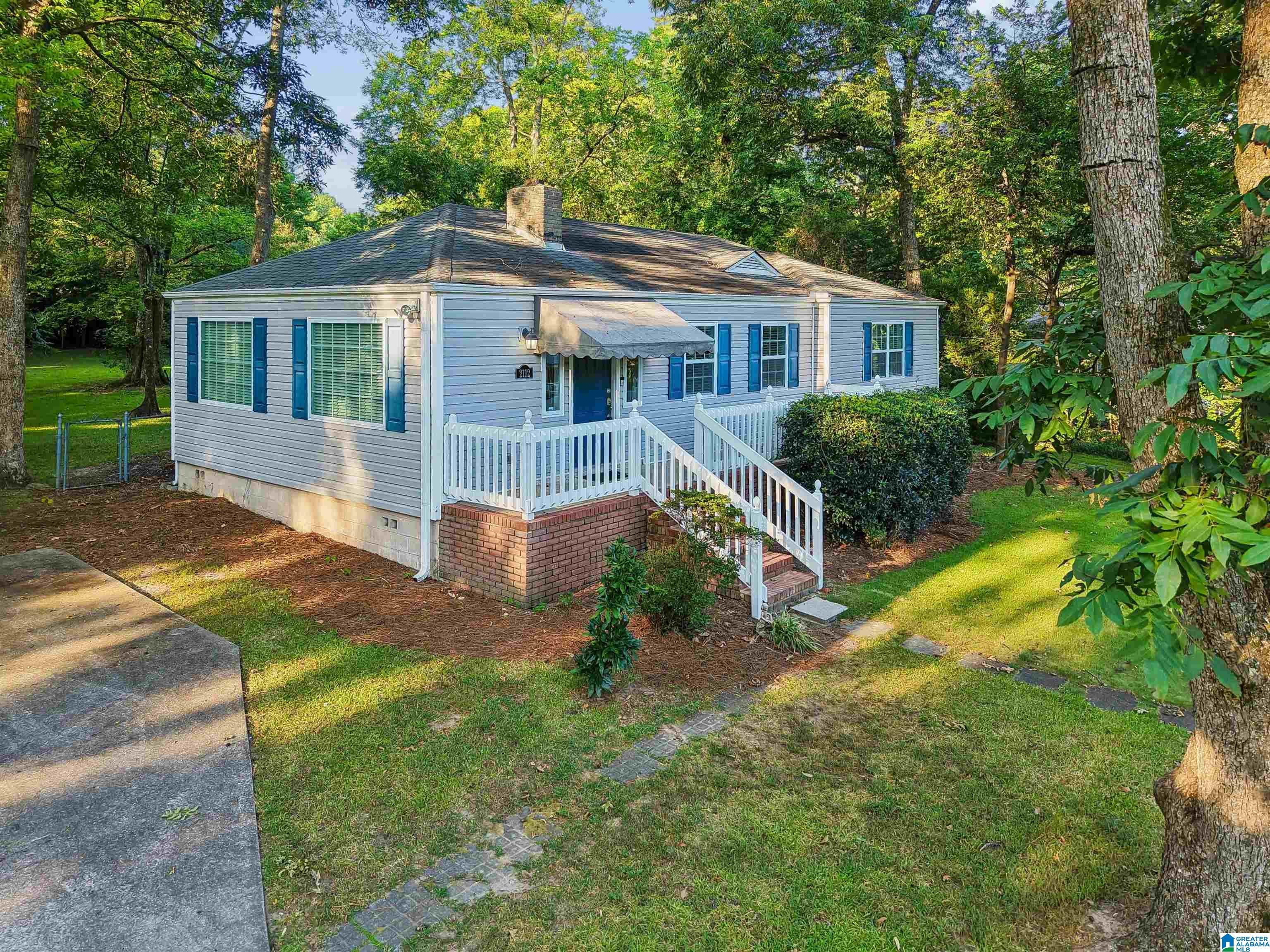2112 LARKWOOD DRIVE