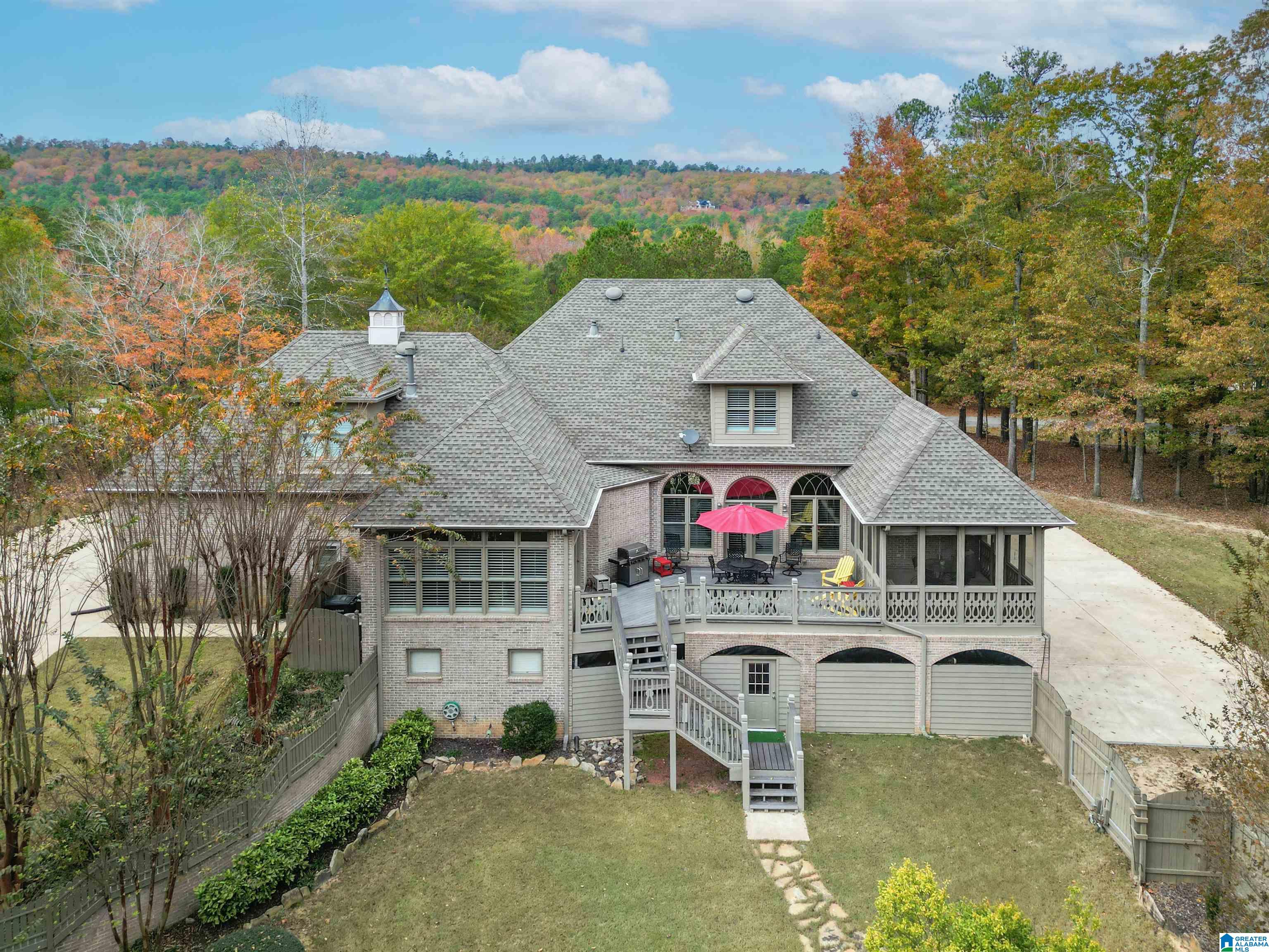 1 SQUIRES GLENN LANE