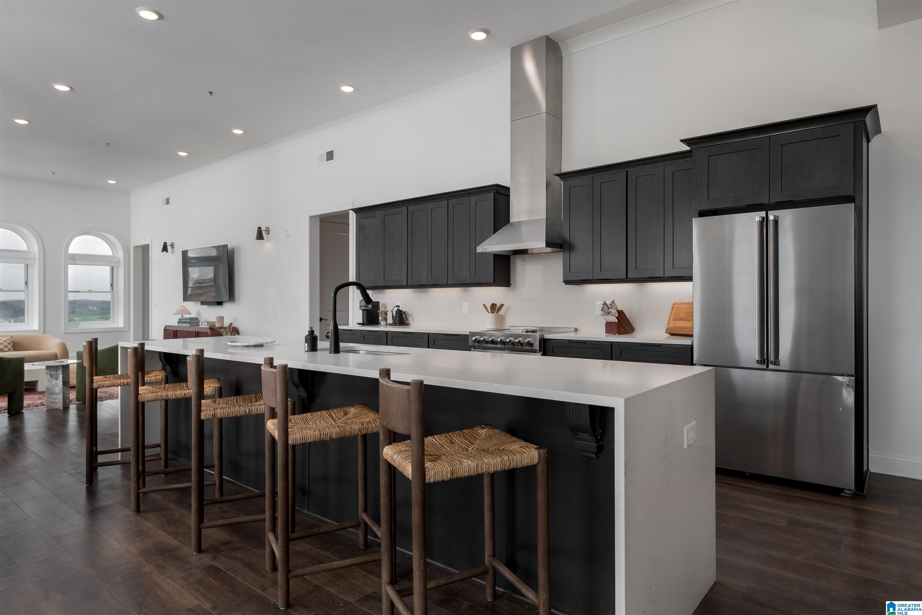 601 GREENSBORO AVENUE 700