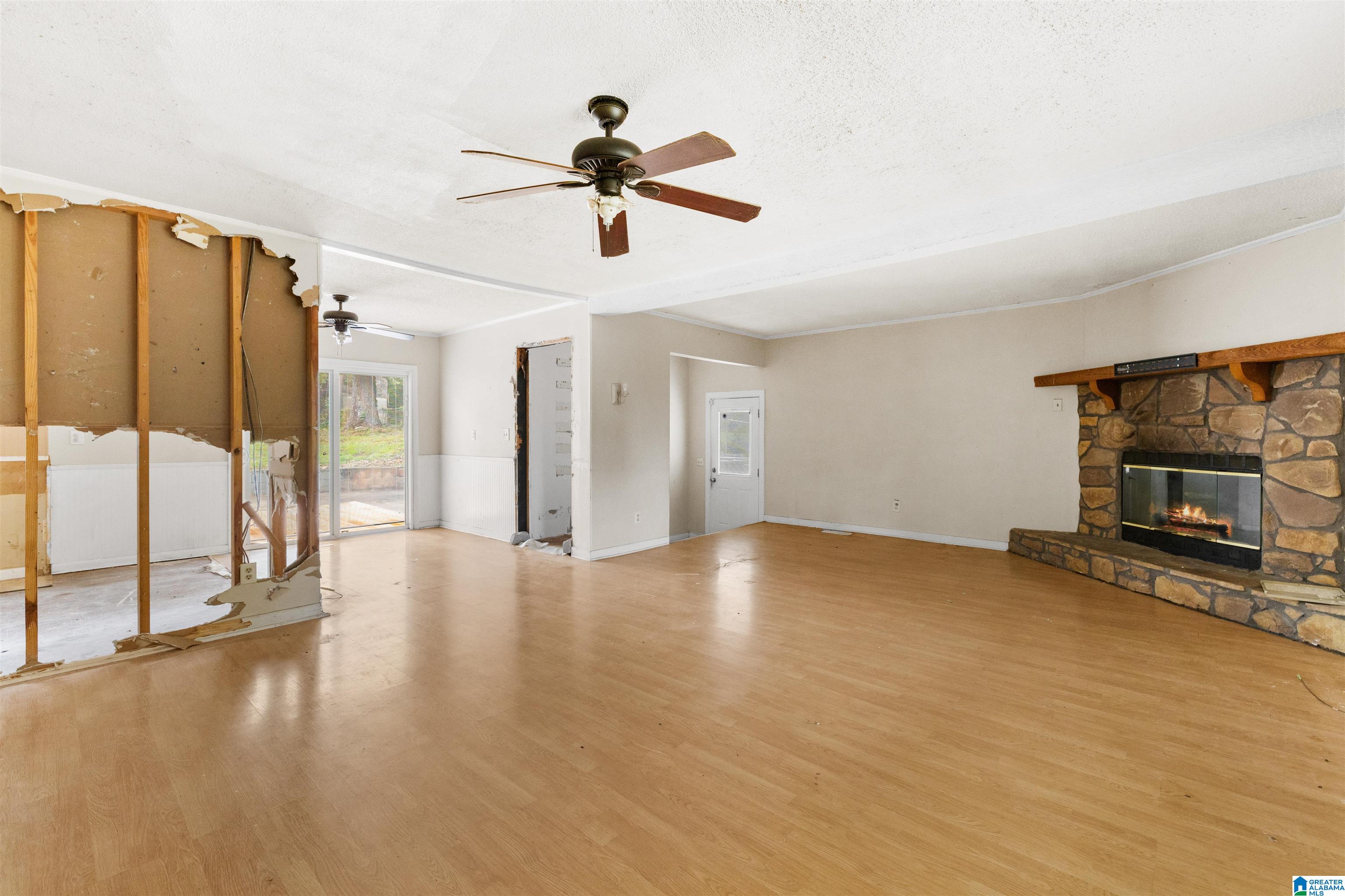 2228 NE 17TH STREET