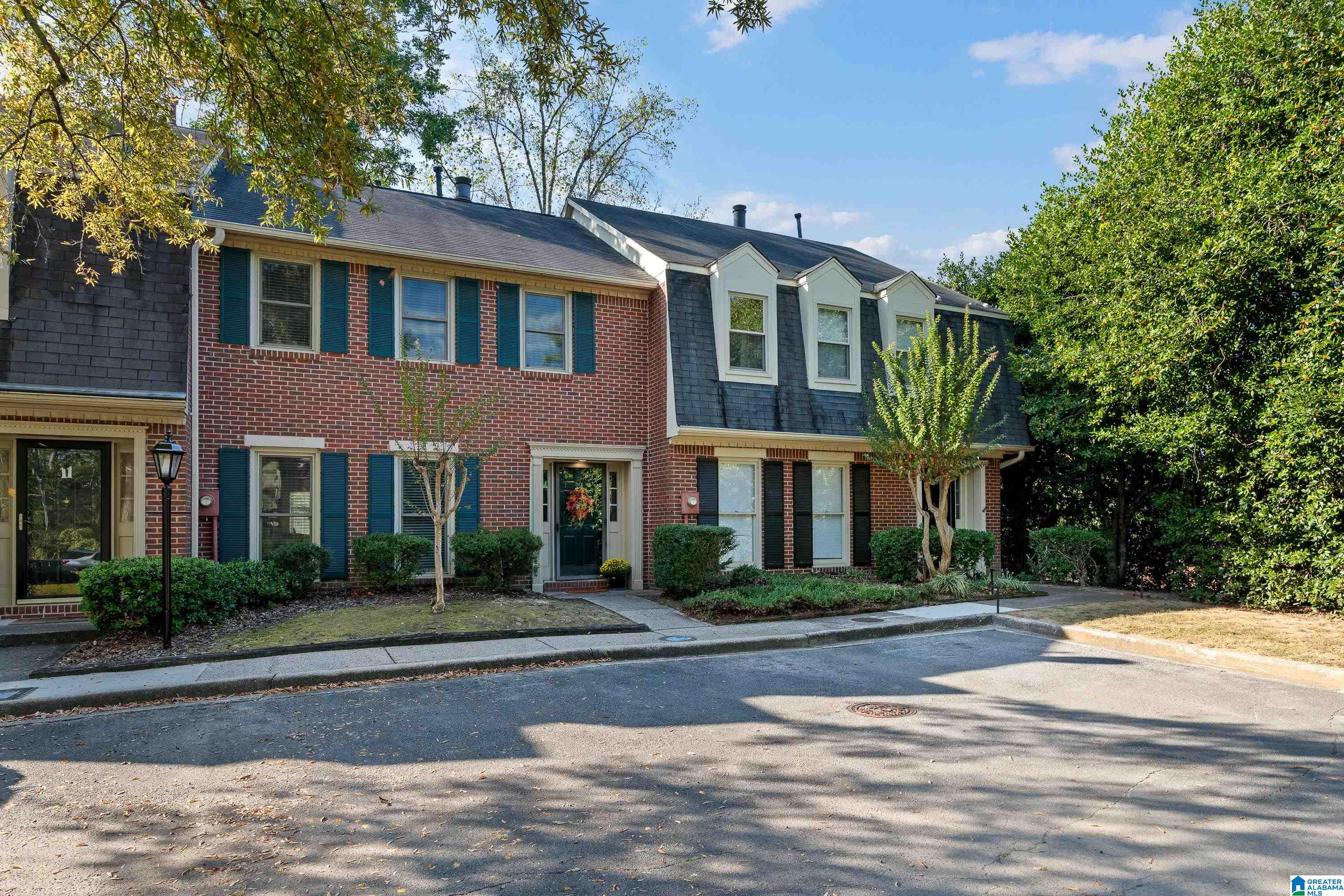 12 ASHFORD CIRCLE