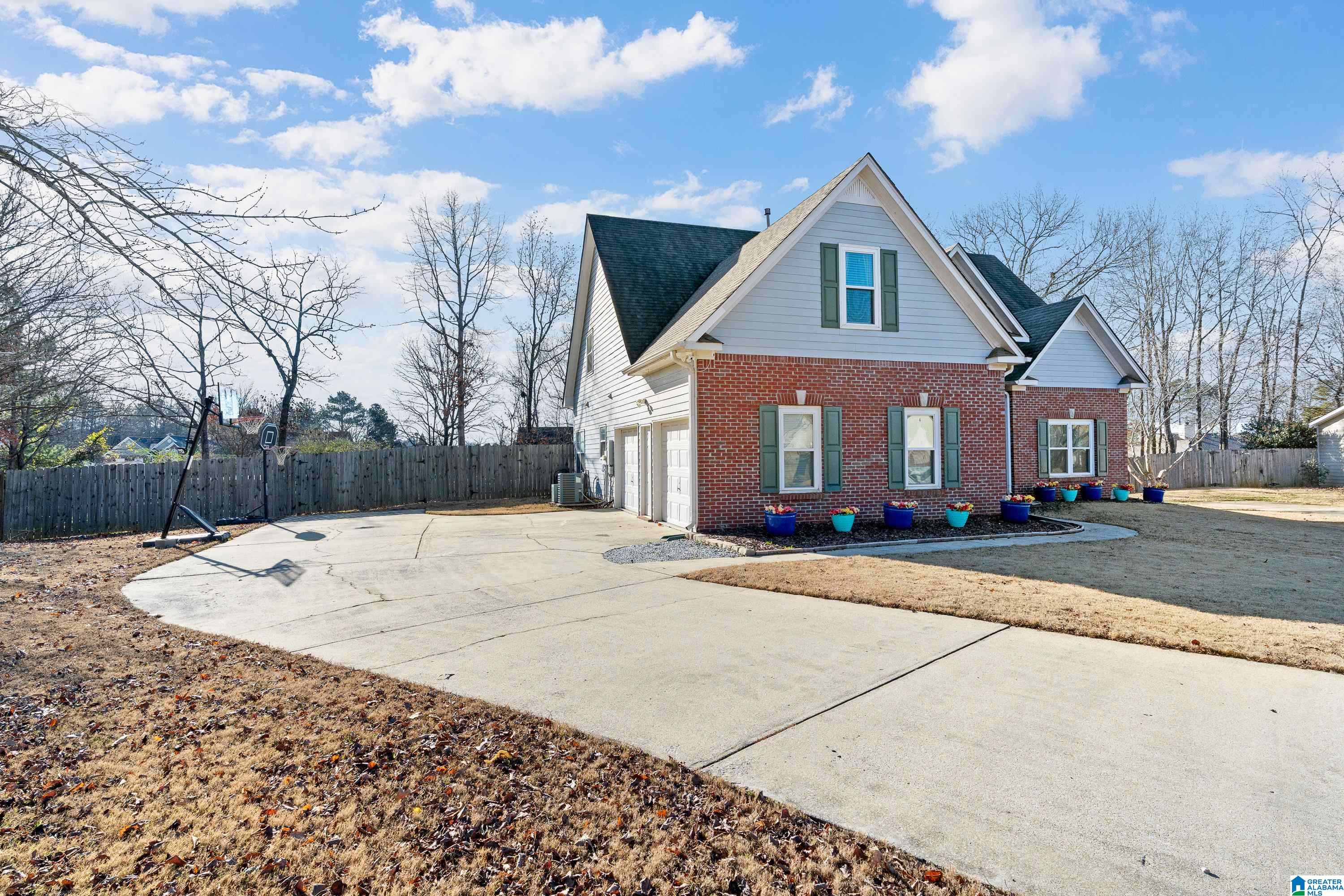 3306 HIDDEN BROOK CIRCLE