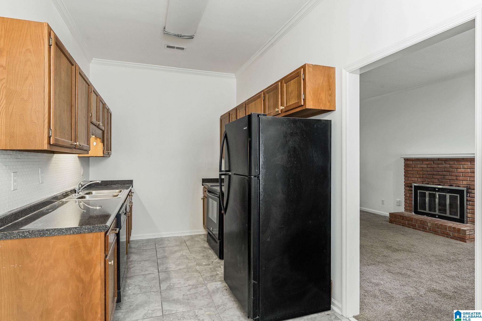 501 HILLSBORO LANE