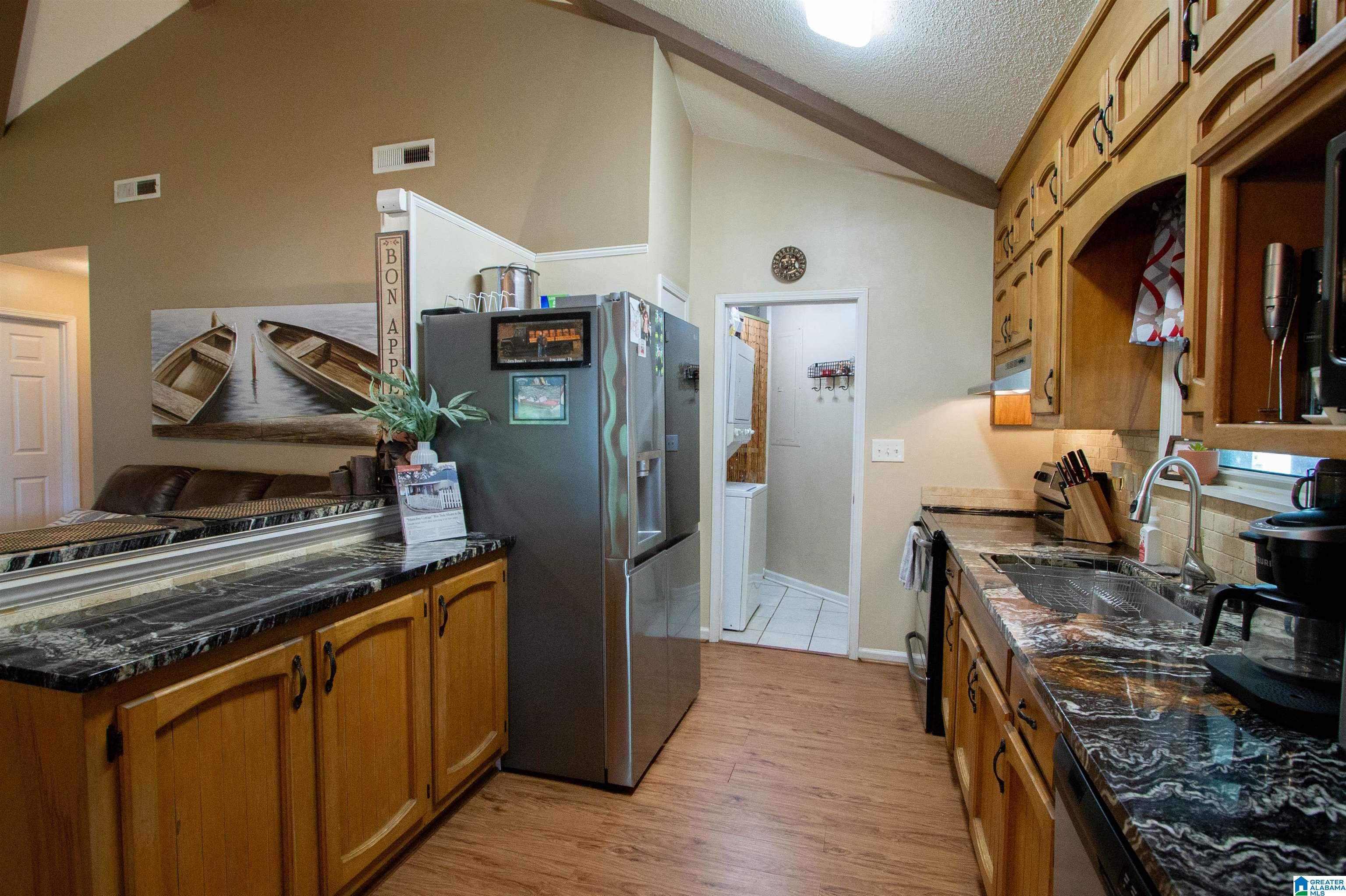 112 BLUE EYE ROAD W