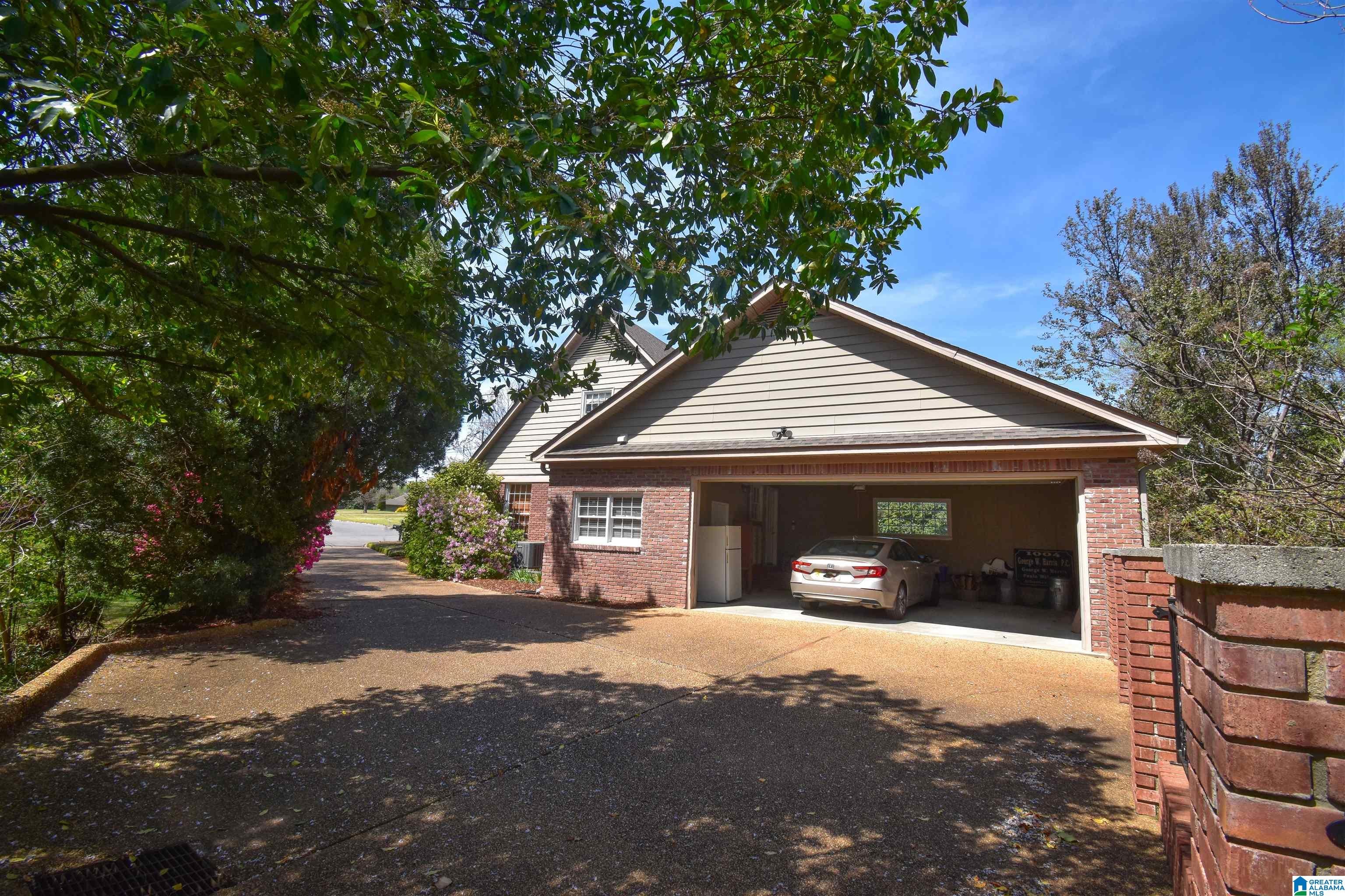 8 TERRIWOOD DRIVE