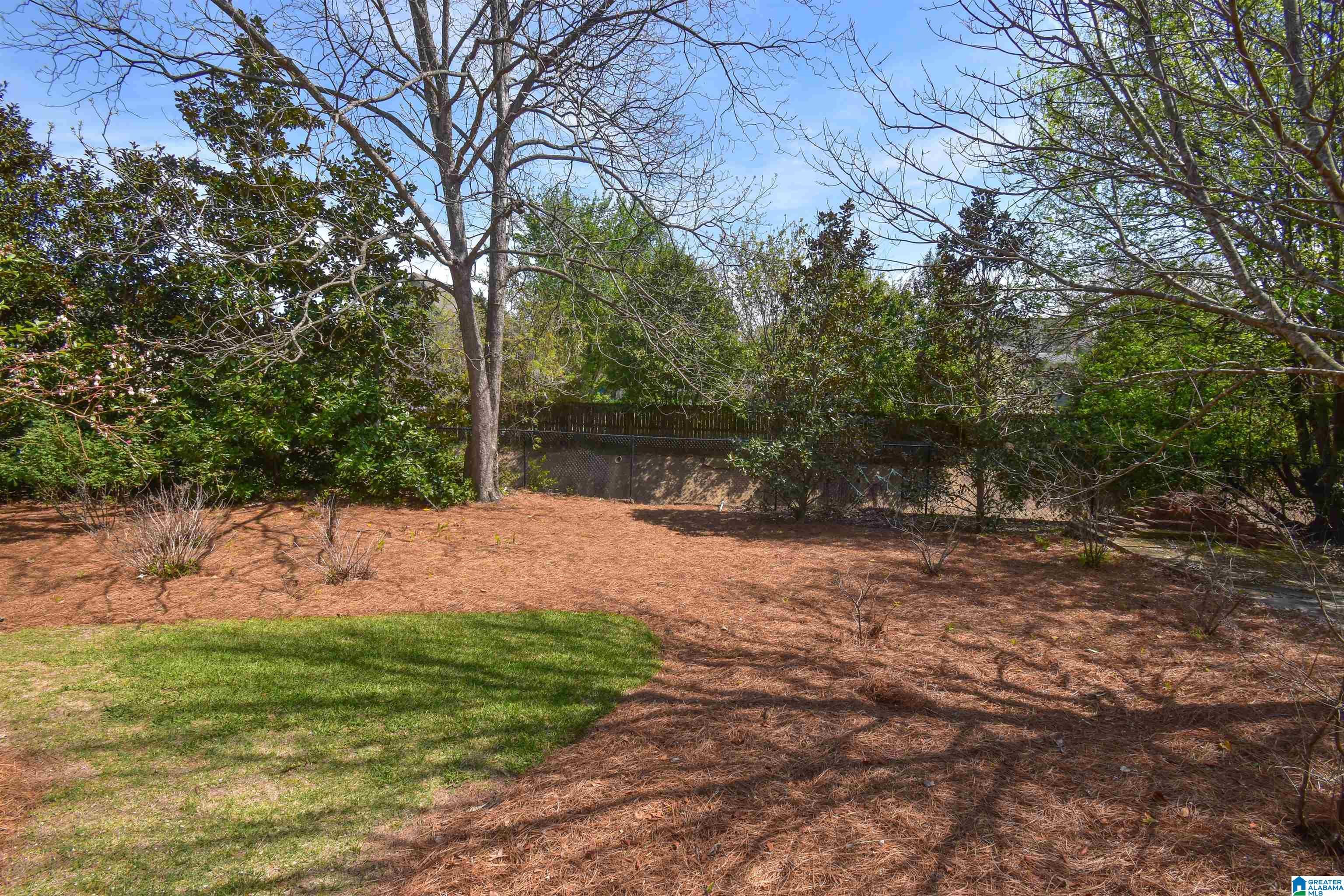 8 TERRIWOOD DRIVE