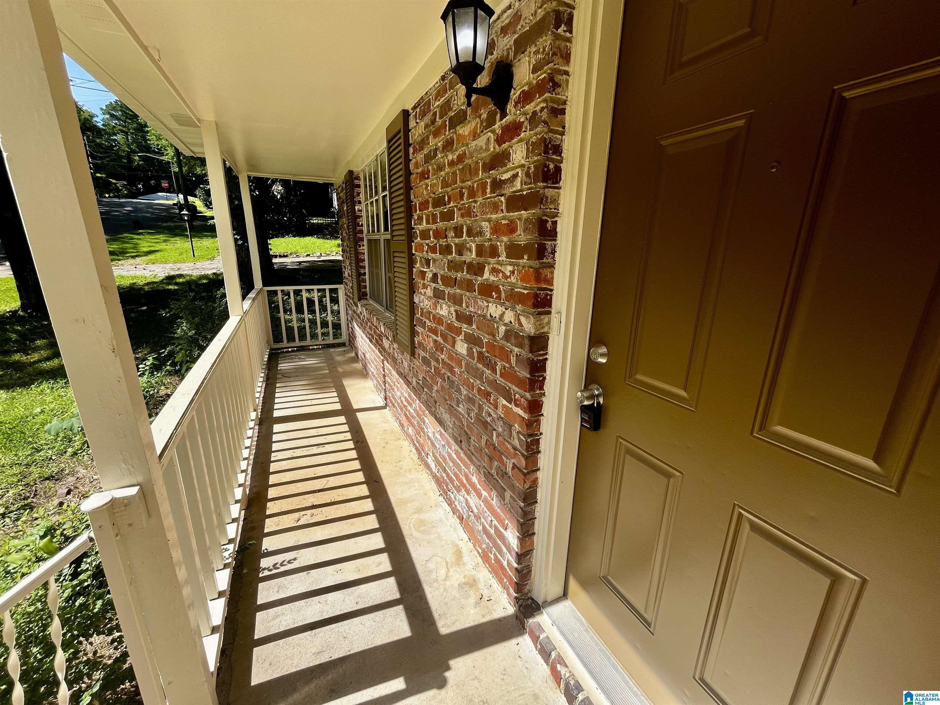 513 CONWAY LANE