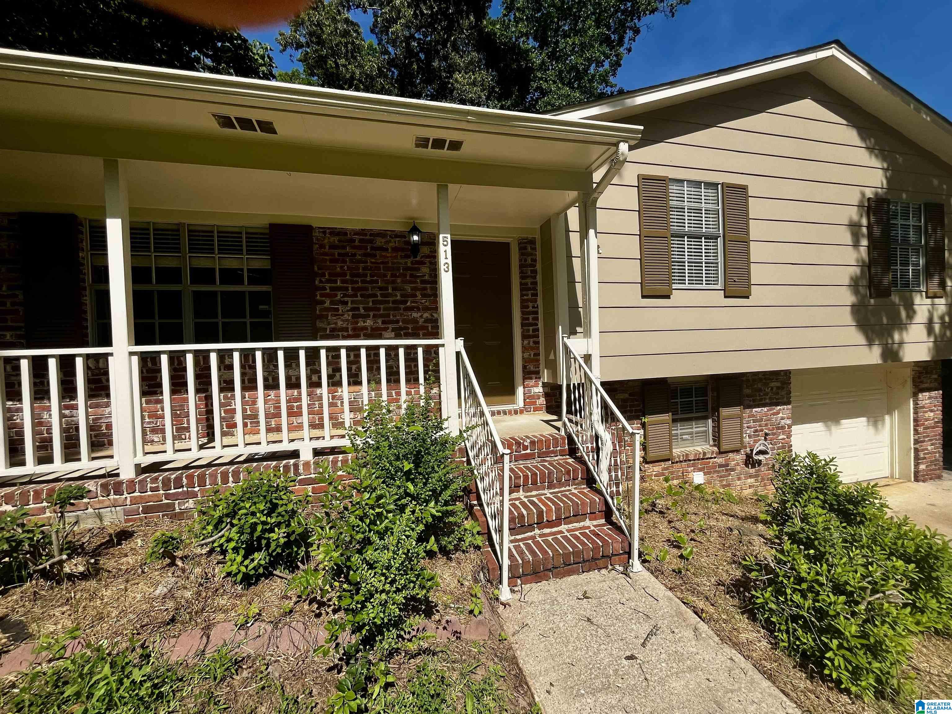 513 CONWAY LANE