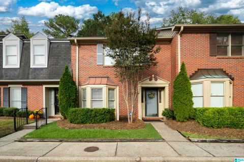 30 ASHFORD CIRCLE HOOVER AL 35244