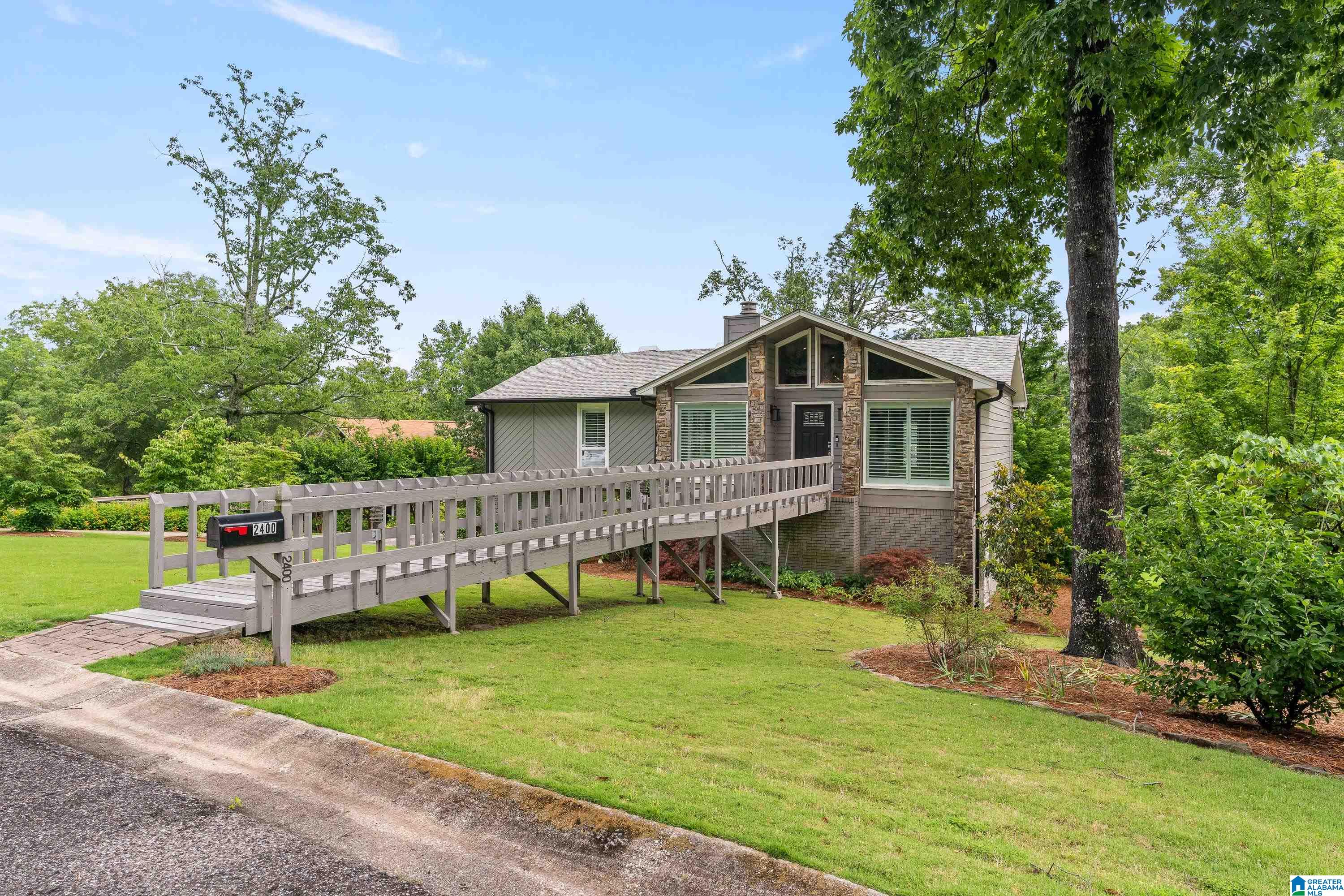 2400 CANDLEBROOK DRIVE