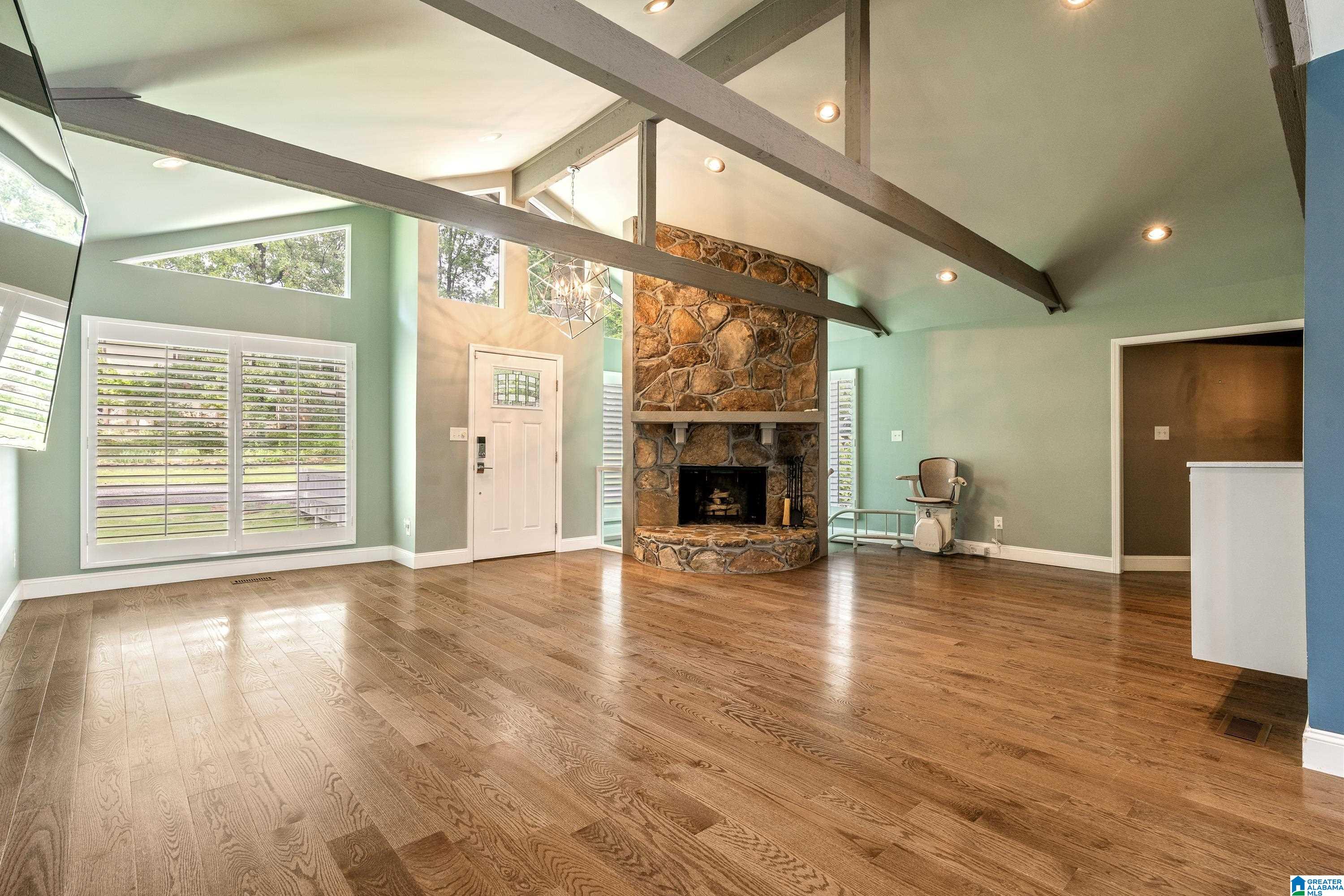 2400 CANDLEBROOK DRIVE